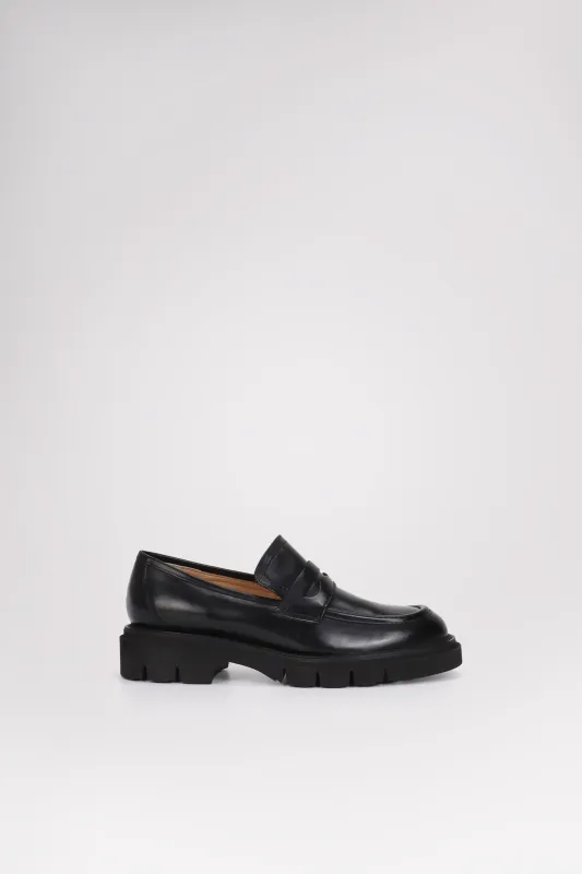 Haya Women's Quintessenza Loafer sold by Pajar