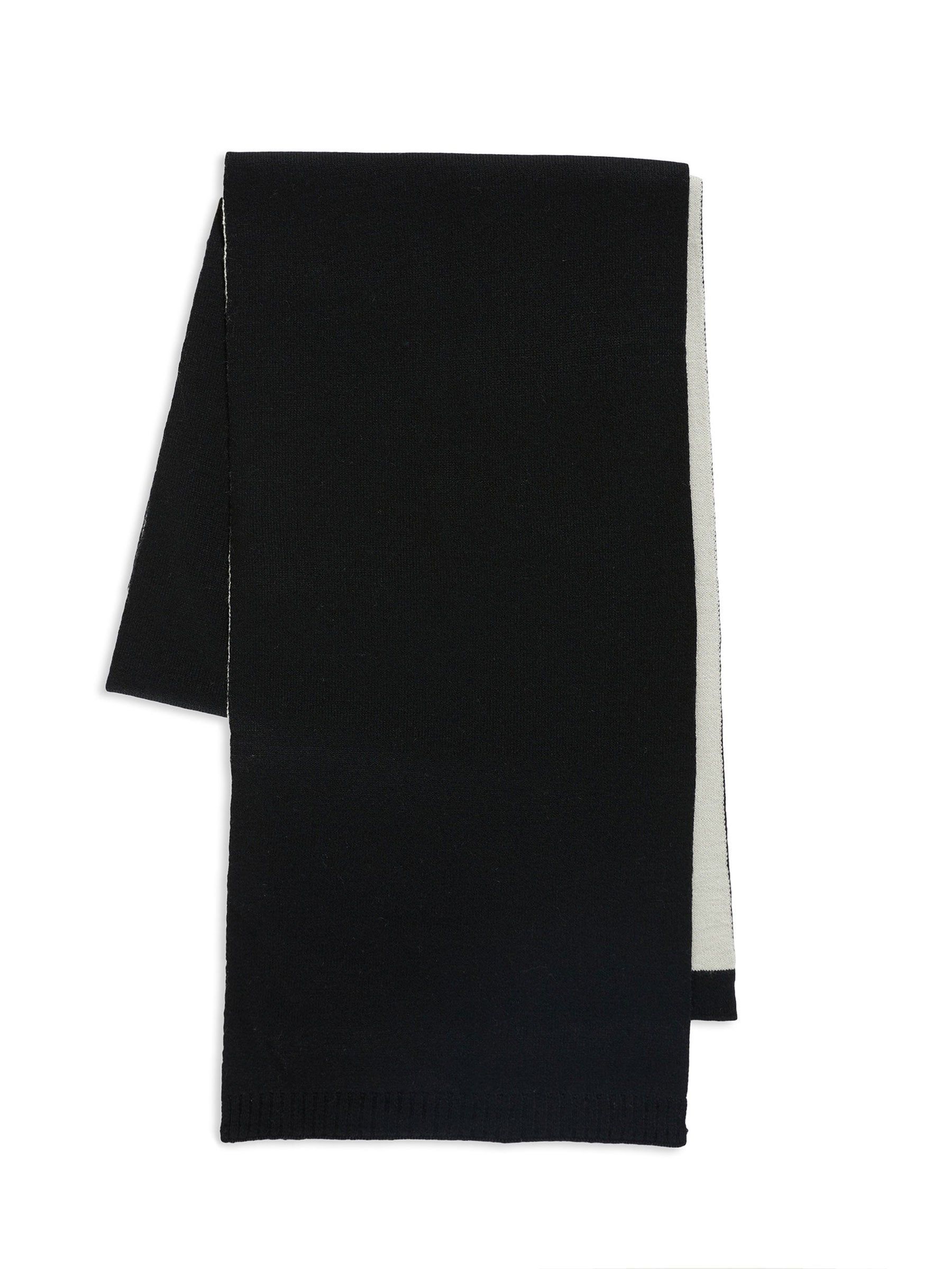 Samuel Knitted Scarf sold by Pajar