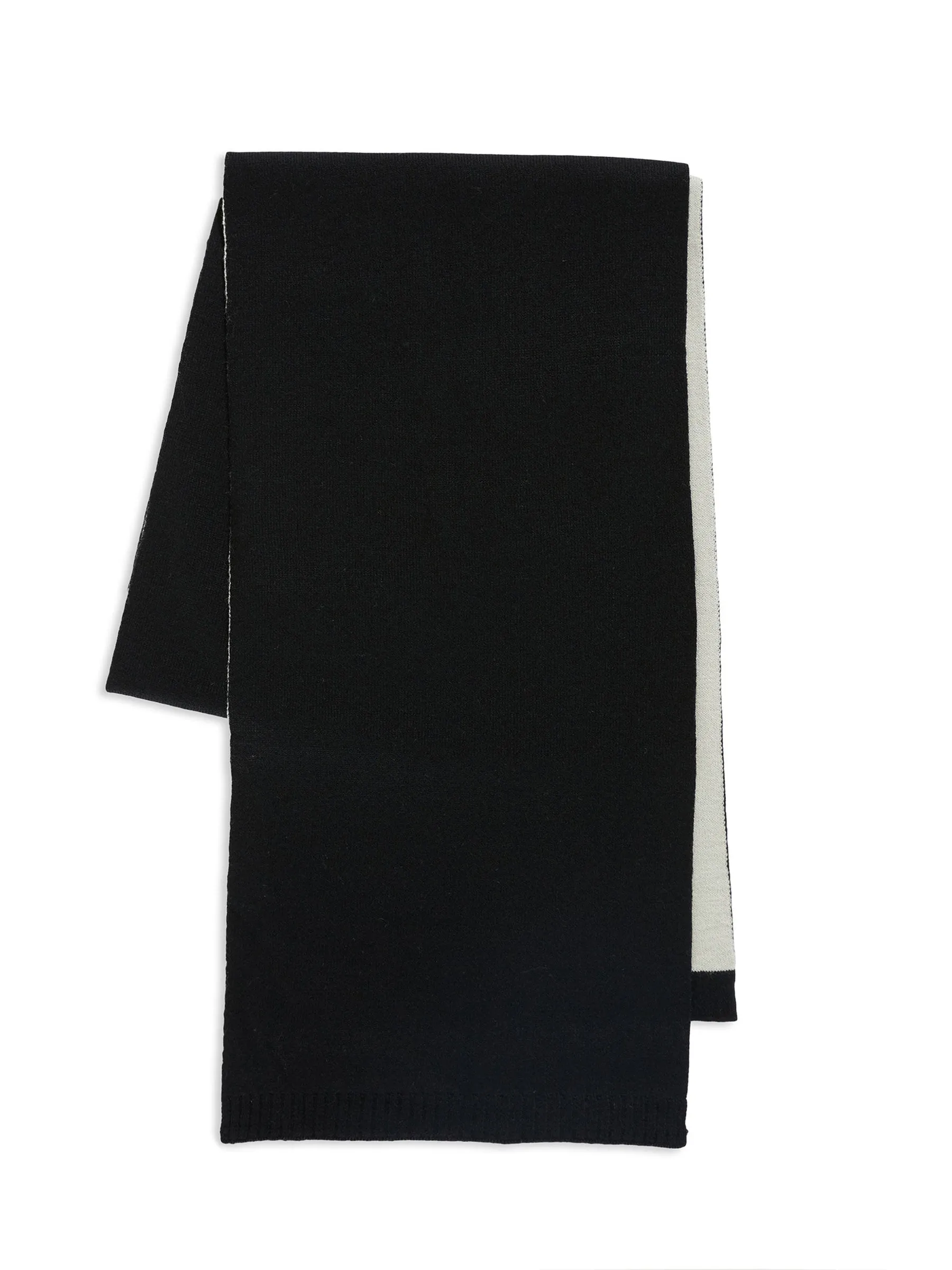 Samuel Knitted Scarf sold by Pajar
