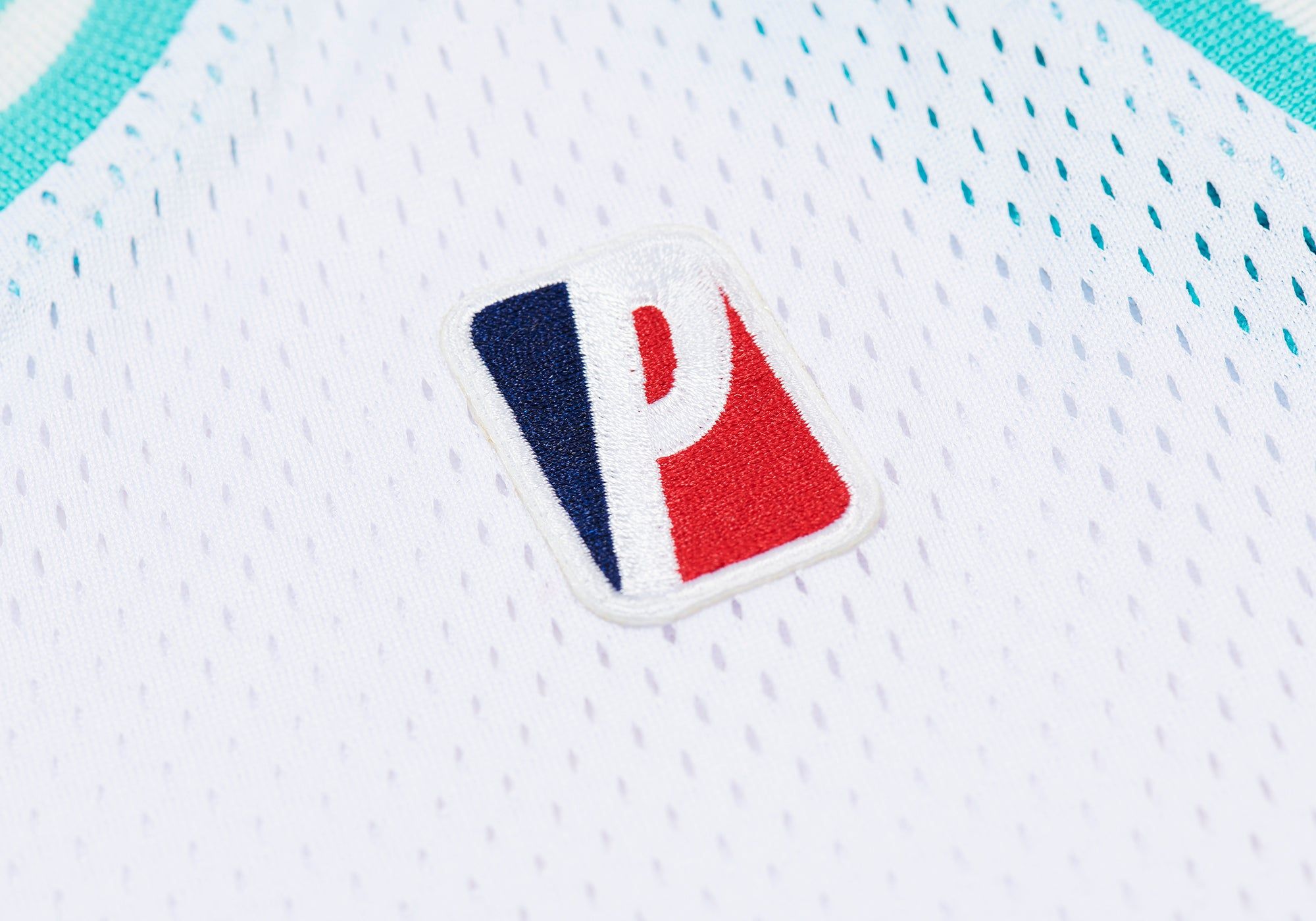 MVP VEST WHITE sold by PALACE product image thumbnail 3
