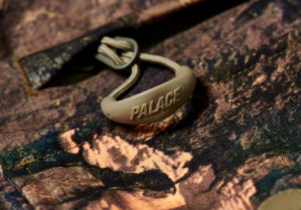 GORE-TEX COTTON RS JACKET ROCKSCAPE sold by PALACE