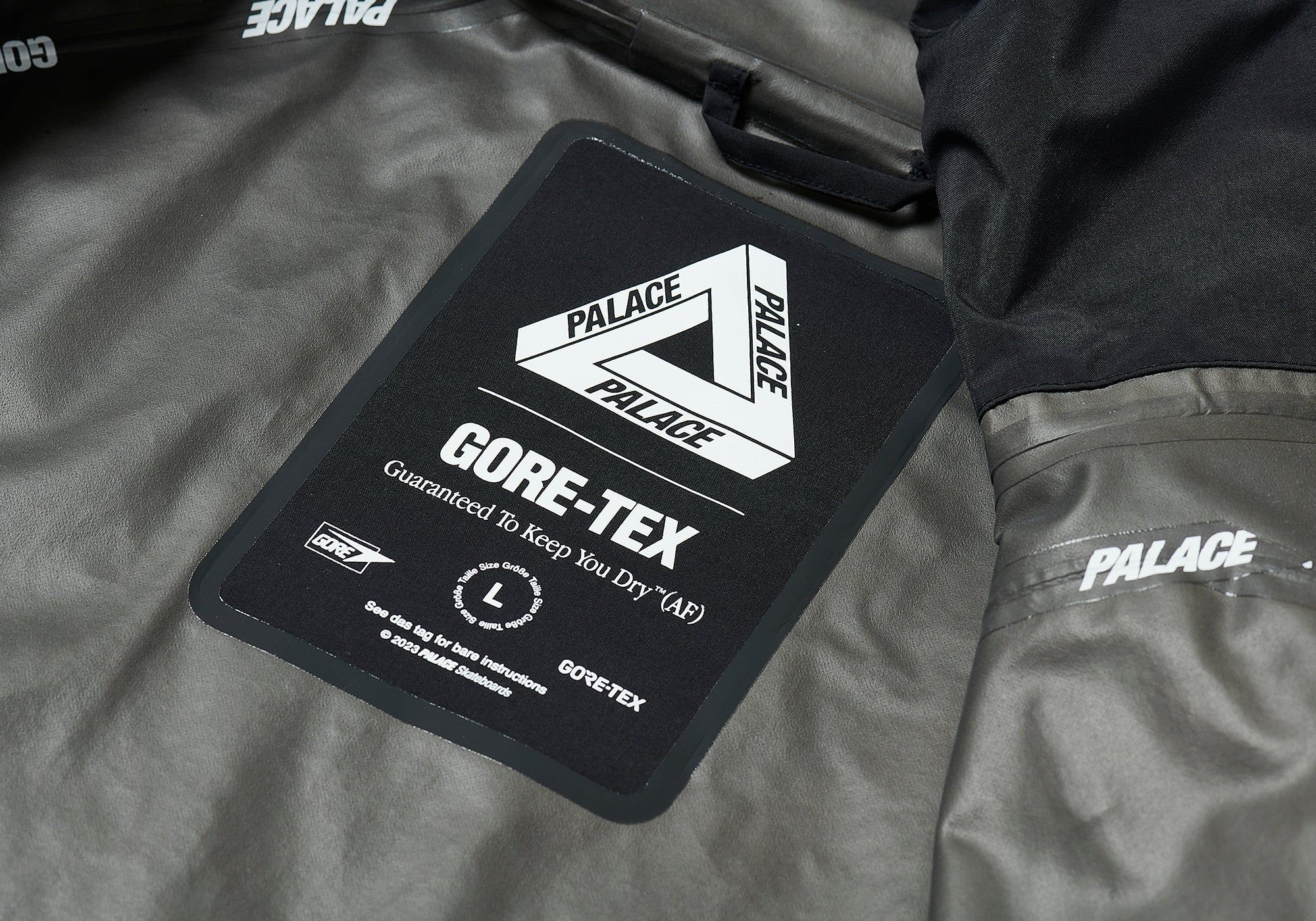 GORE-TEX R-TEK JACKET BLACK sold by PALACE product image thumbnail 7