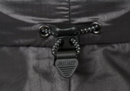 PERTEX RUNNING BUCKET BLACK sold by PALACE