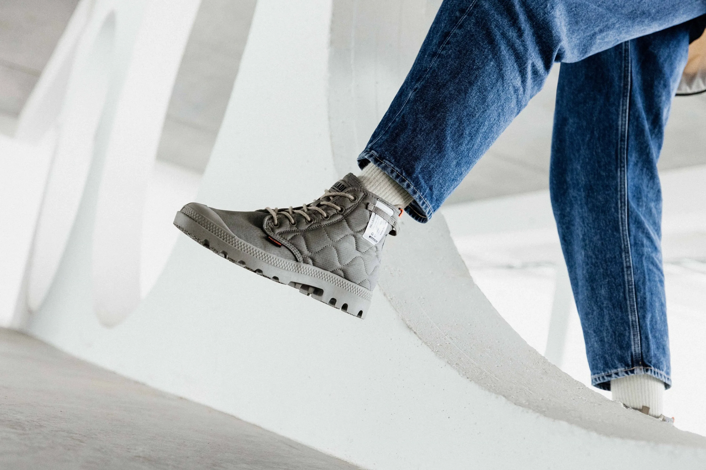 74386-383-M | Pampa Re-Quilted | Military Olive sold by Palladium product image thumbnail 2