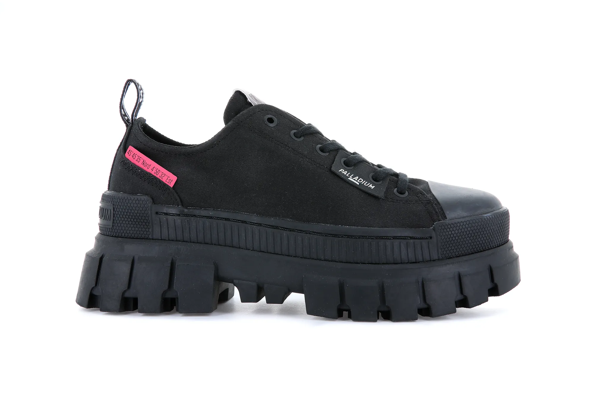 97243-010-M | Revolt Lo TX | Black/Black sold by Palladium