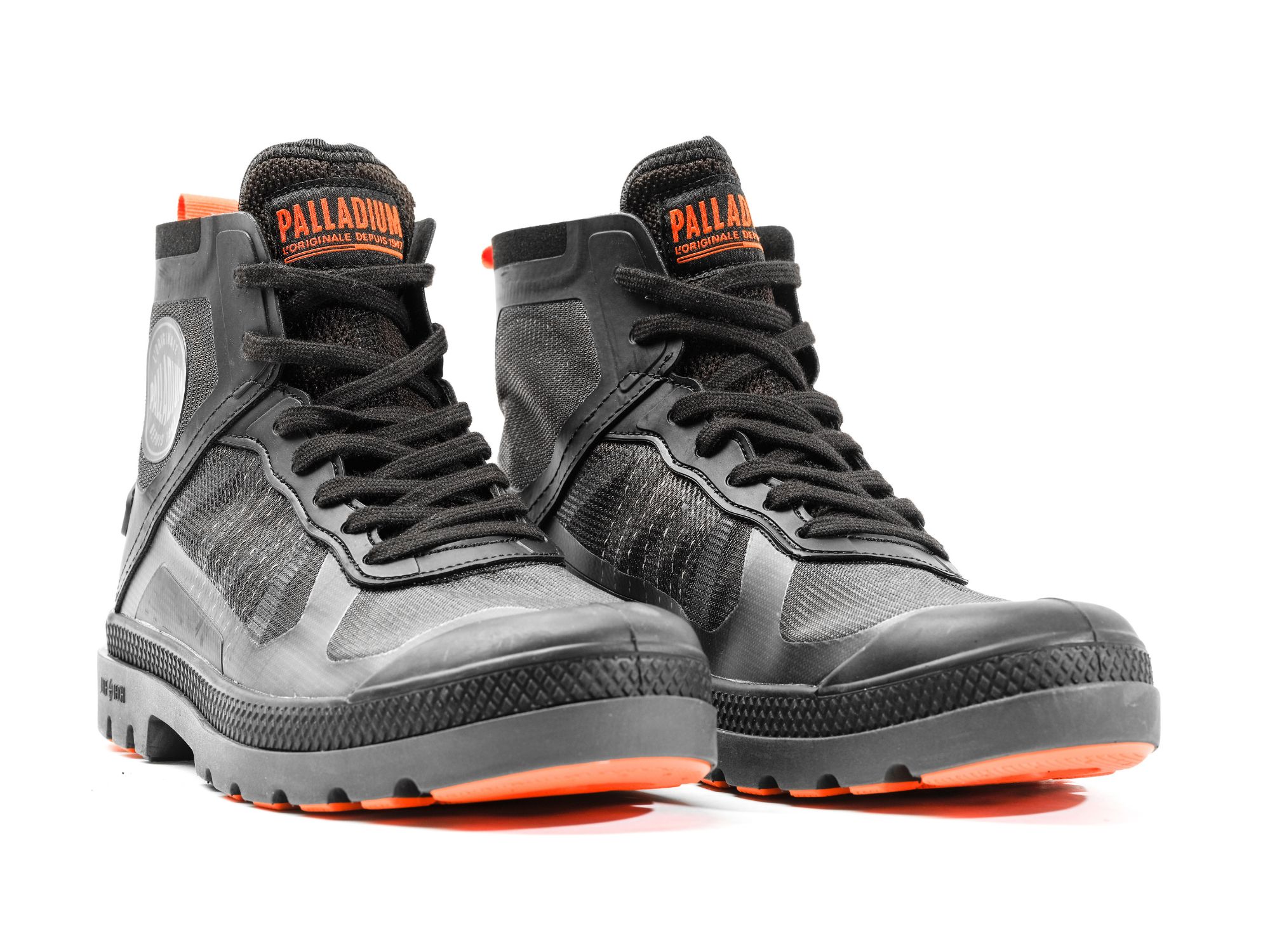 78598-008-M | Pampa Lite+ Matryx | Black sold by Palladium product image thumbnail 4