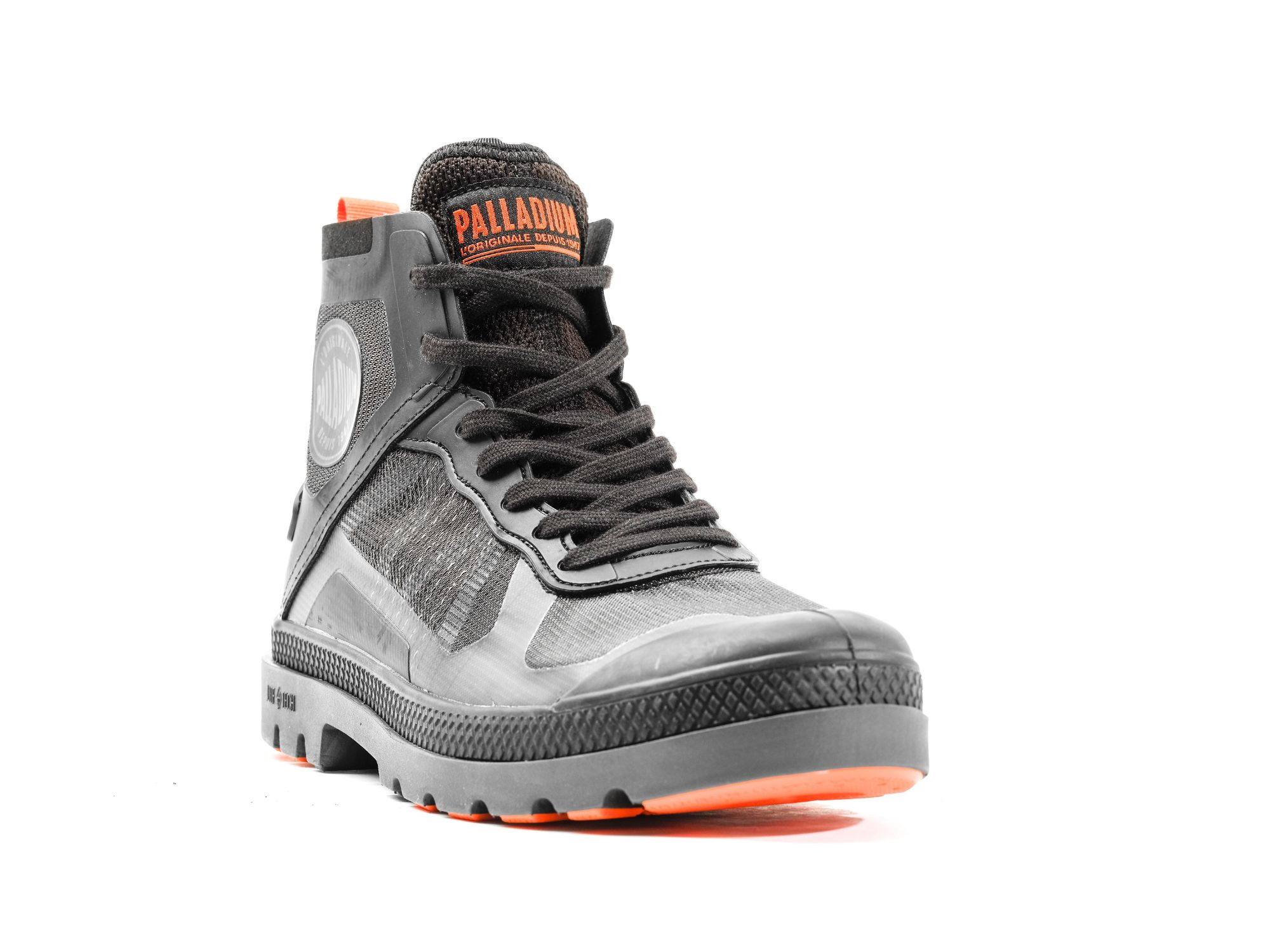 78598-008-M | Pampa Lite+ Matryx | Black sold by Palladium product image thumbnail 2