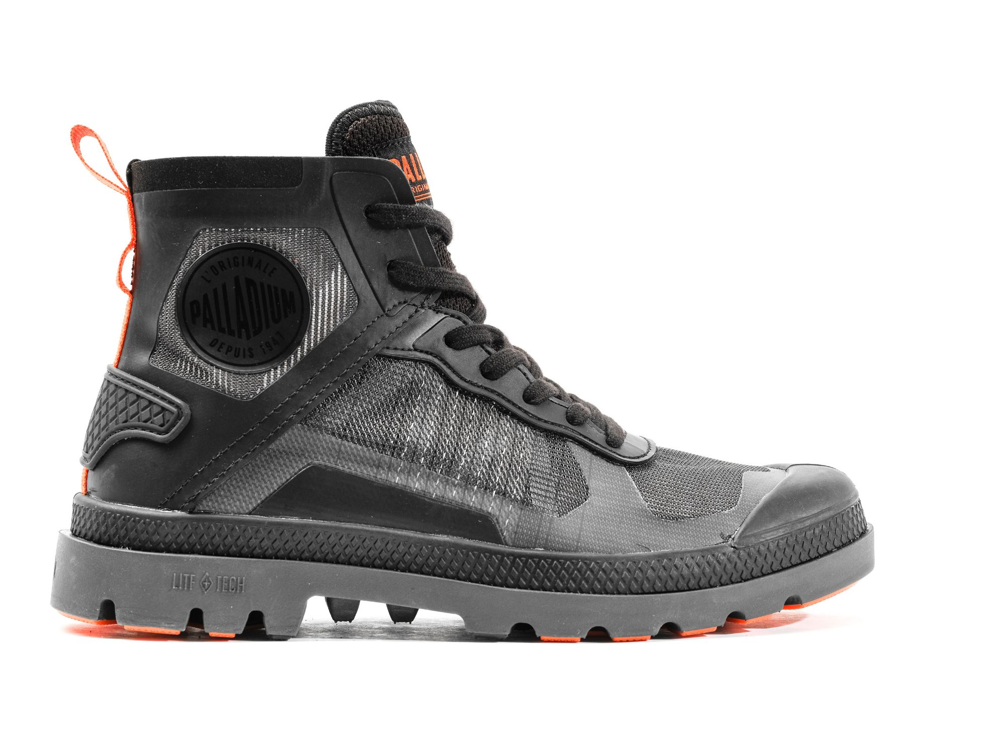 78598-008-M | Pampa Lite+ Matryx | Black sold by Palladium