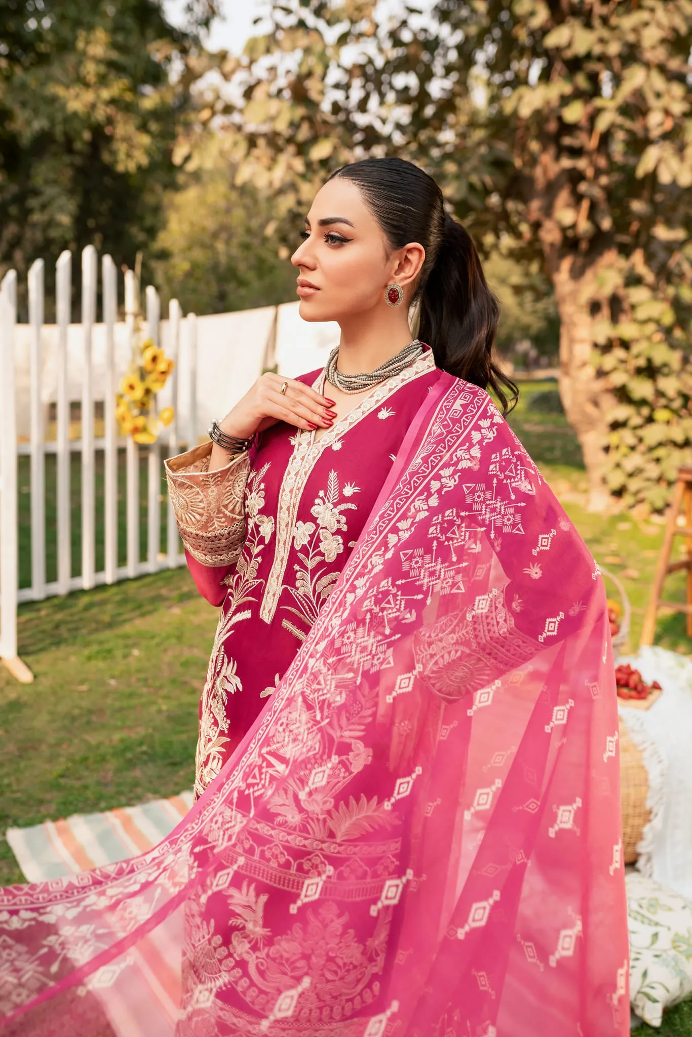 Azalea sold by Panache product image thumbnail 4