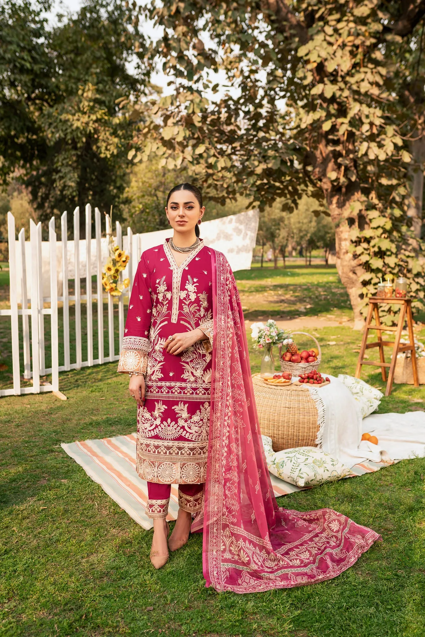 Azalea sold by Panache product image thumbnail 3