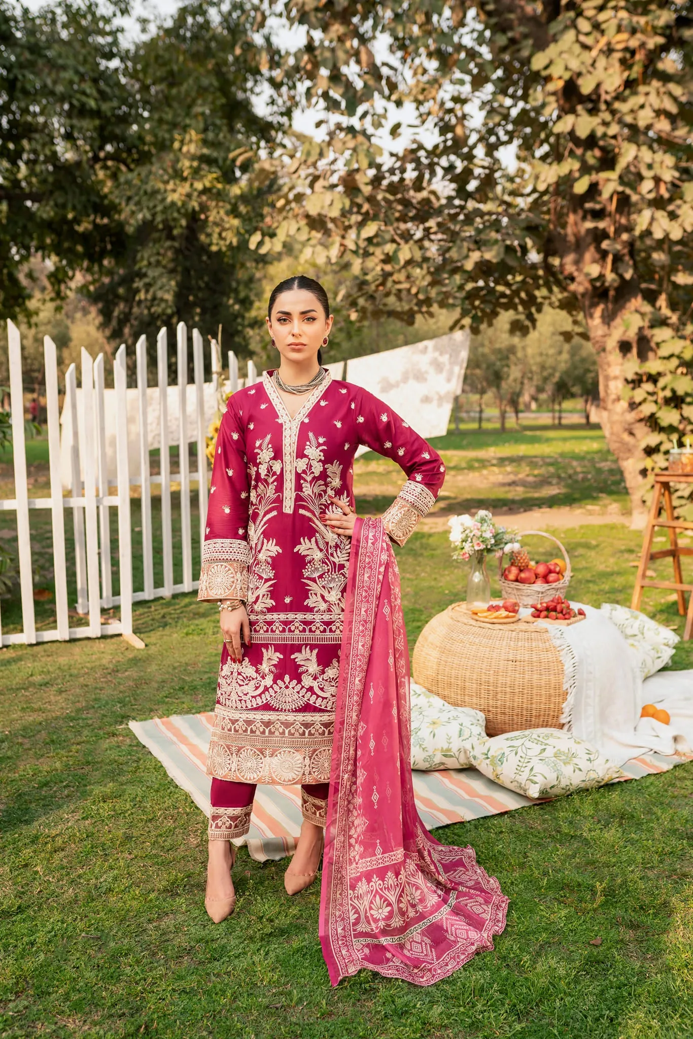 Azalea sold by Panache product image thumbnail 2