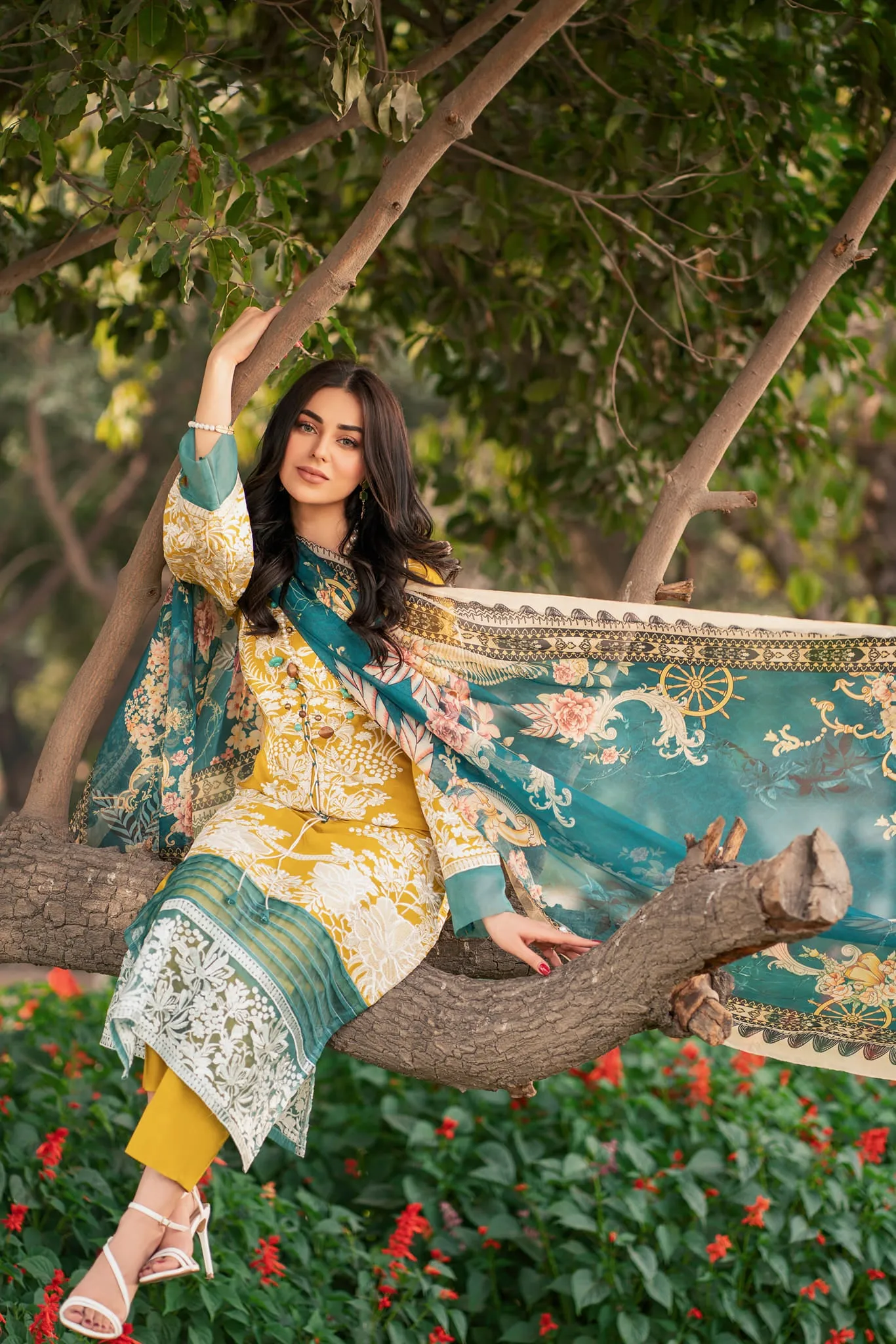 Florid Haven sold by Panache product image thumbnail 5