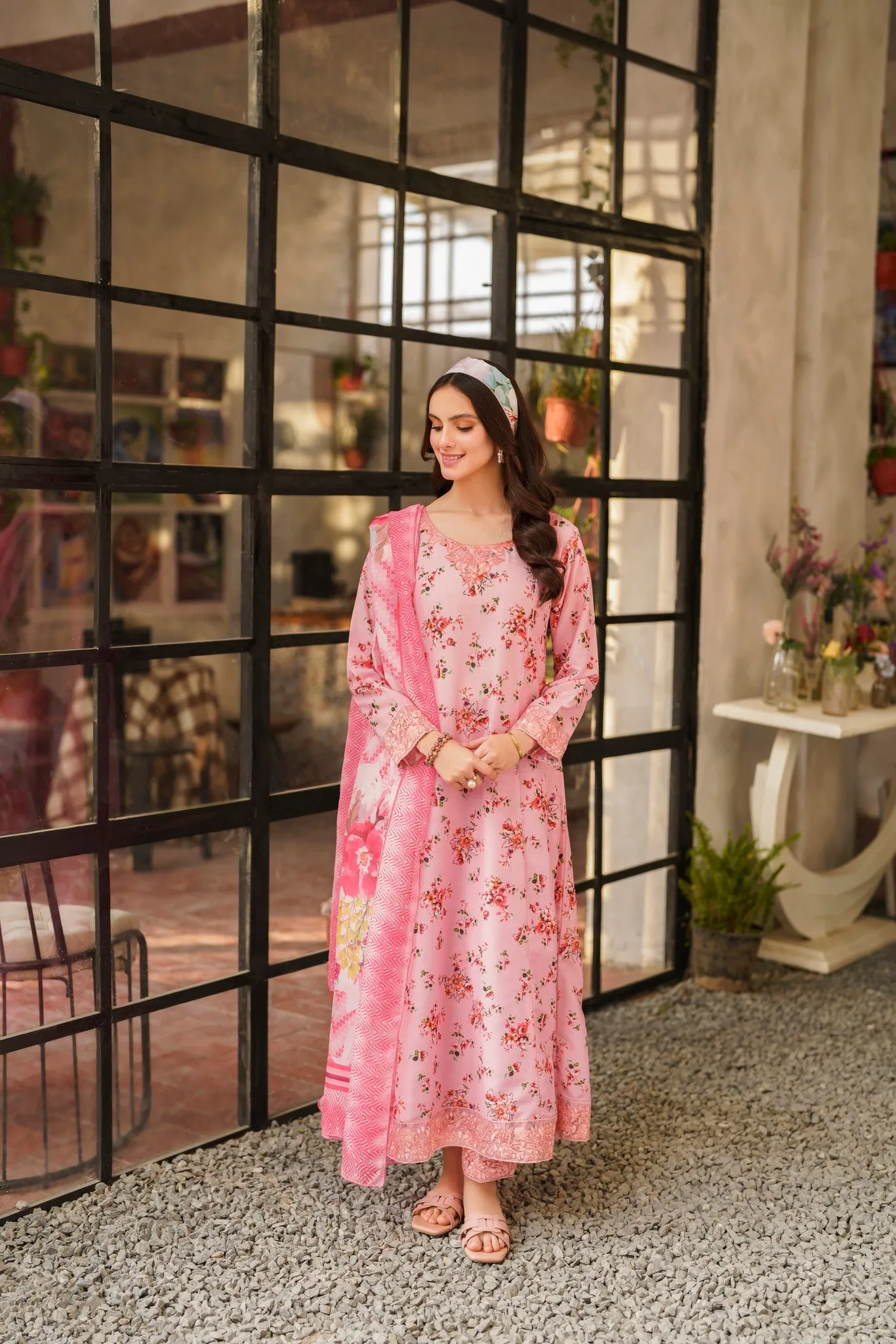 Embelia sold by Panache product image thumbnail 2
