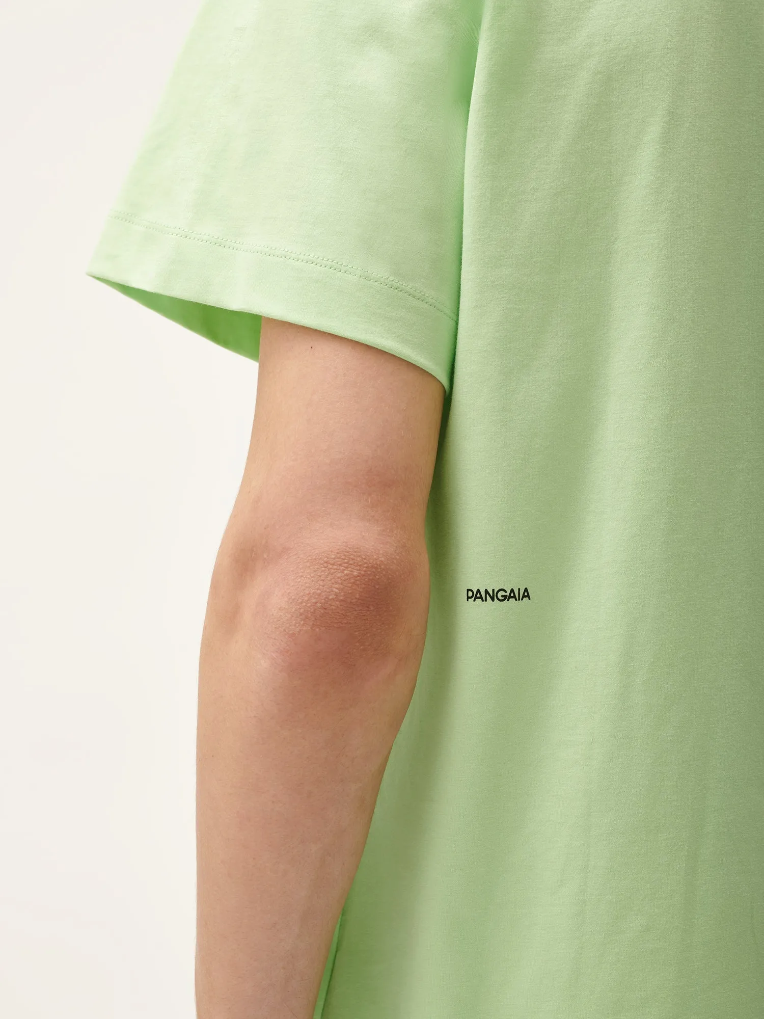 Sale Mens 365 Midweight T-shirt—fennel green sold by Pangaia product image thumbnail 4