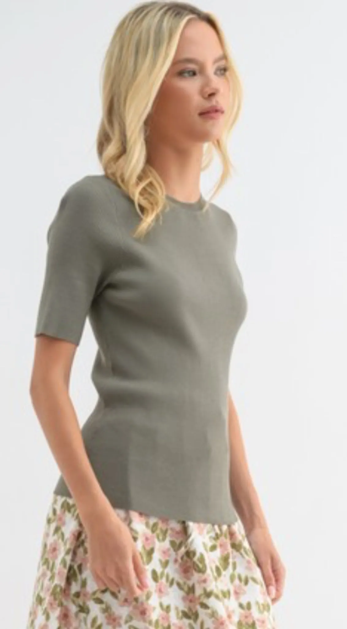 The knit tee sold by paper doll product image thumbnail 3