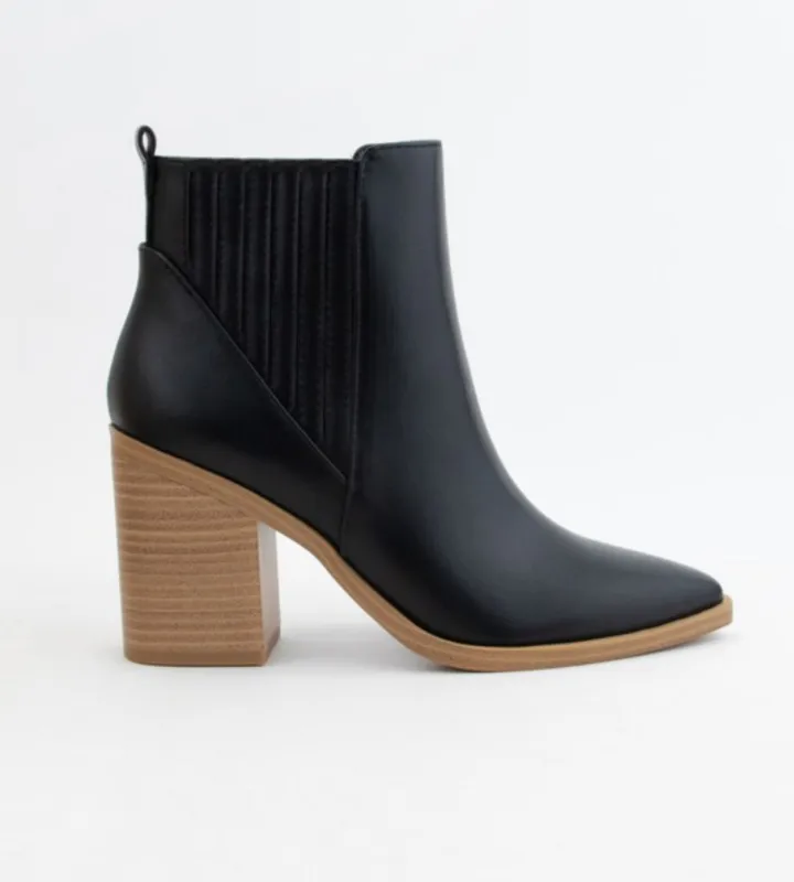 Lena boots made by CCOCCI