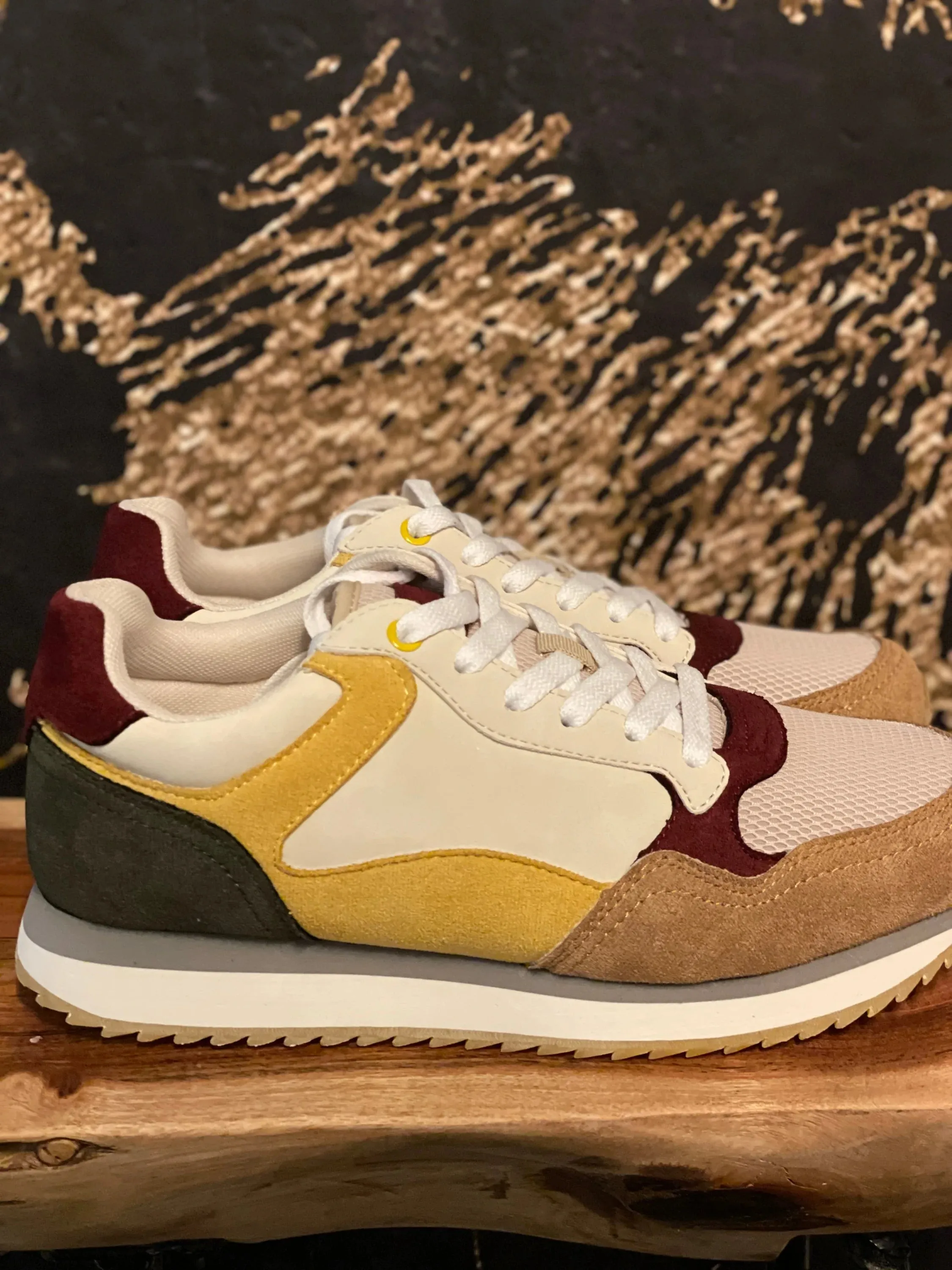 Retro sneaker sold by paper doll product image thumbnail 4