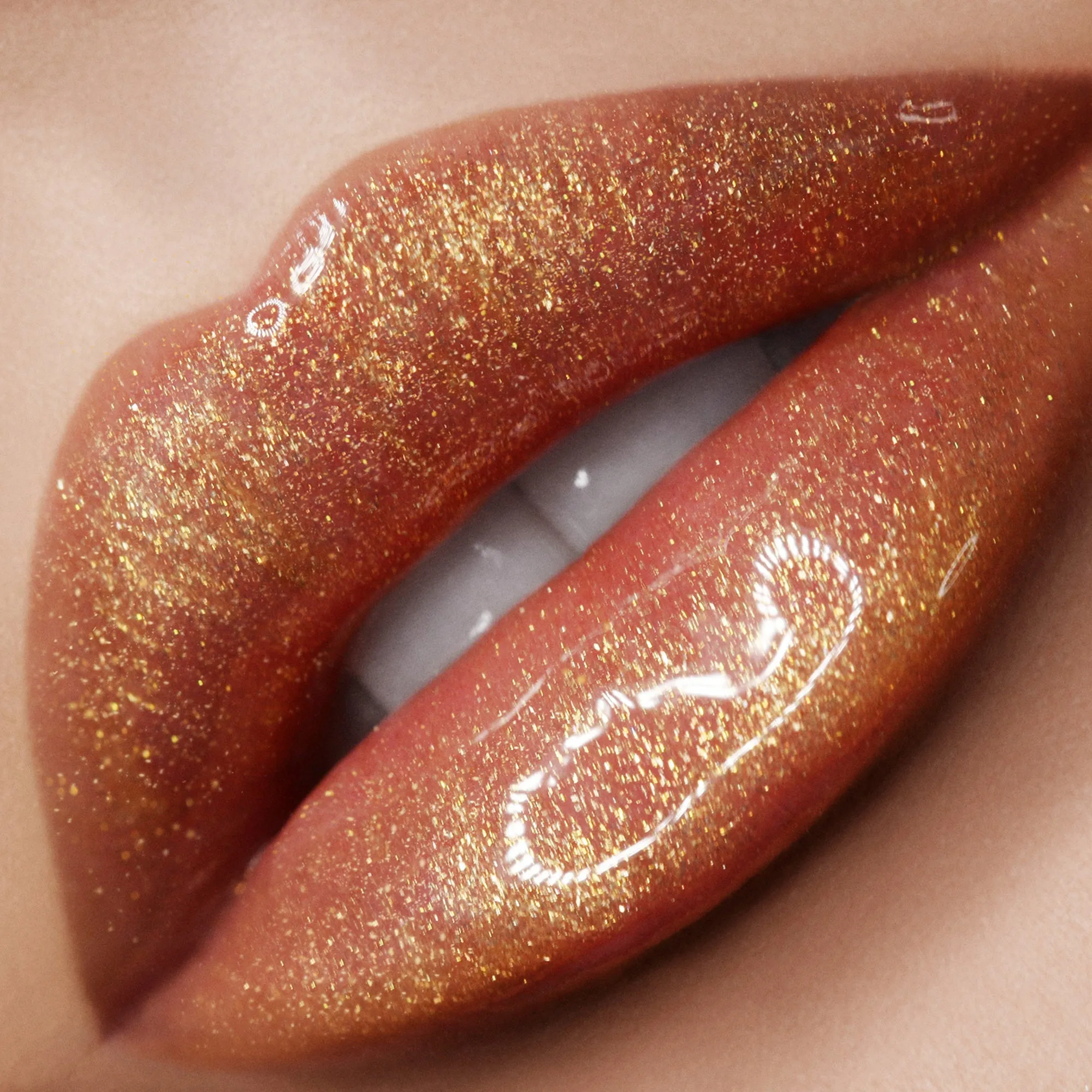 Gold 001 Eyes and Lips: Gold 001, LUST: Gloss in Blitz Gold sold by Pat McGrath product image thumbnail 2