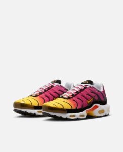 NIKE★AIR MAX PLUS★VARSITY RED/GOLD-RASPBERRY RED-BLACK Nike Air Max Plus OG (Varsity Red/Gold-Raspberry Red-Black