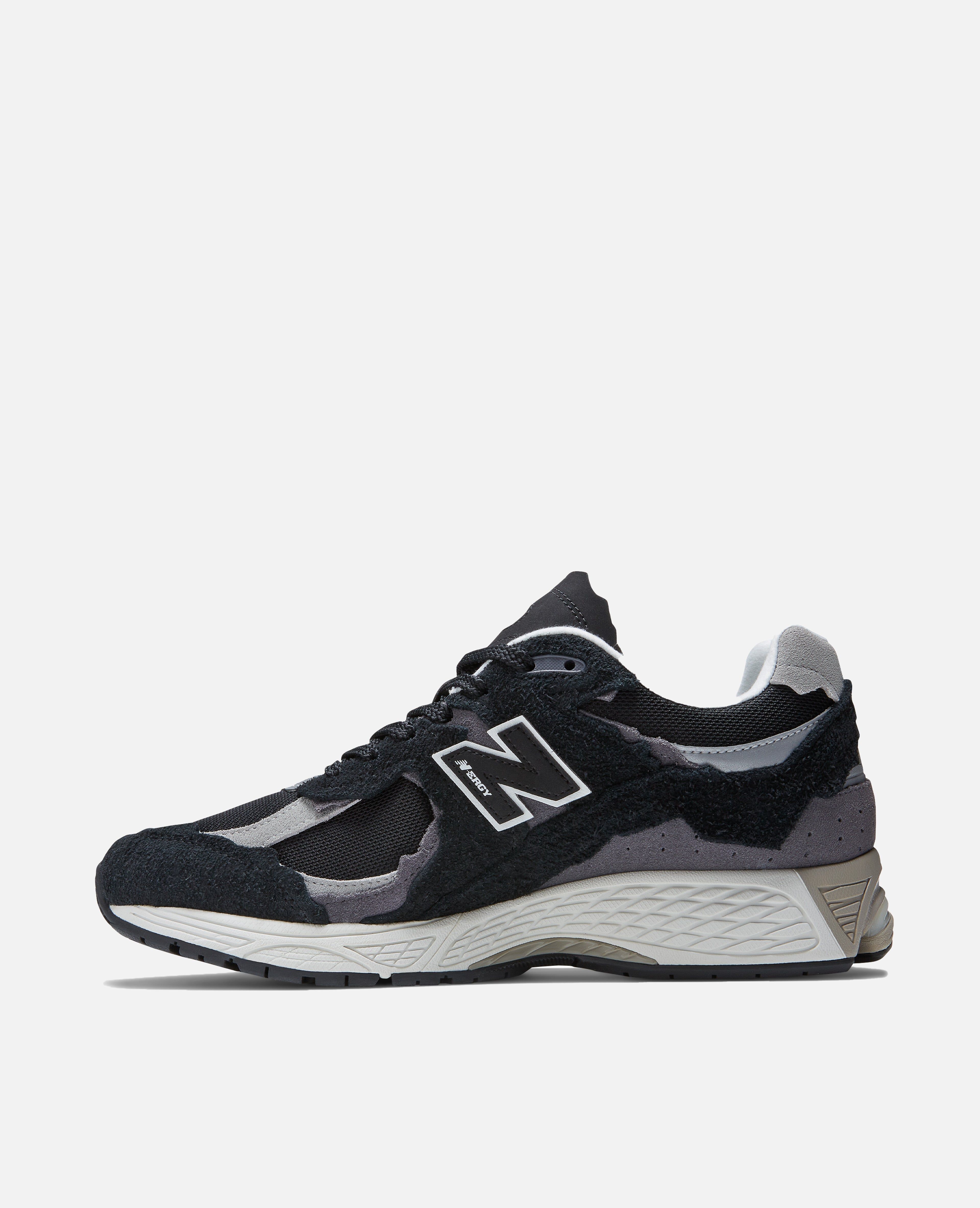 New Balance 2002R Protection Pack (Black) sold by Patta product image thumbnail 3