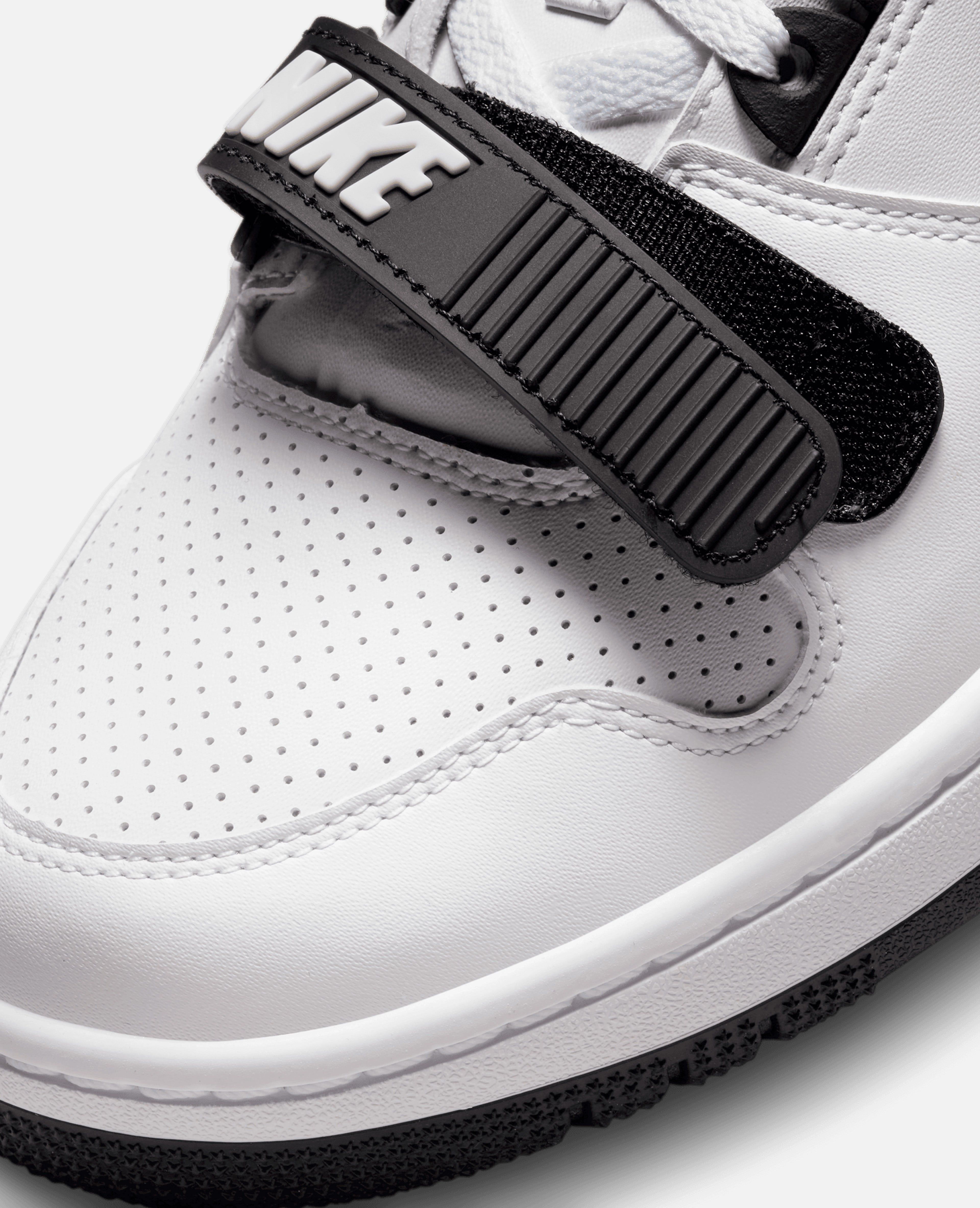 Nike Air Alpha Force 88 SP (White/Black-Neutral Grey) sold by Patta product image thumbnail 4