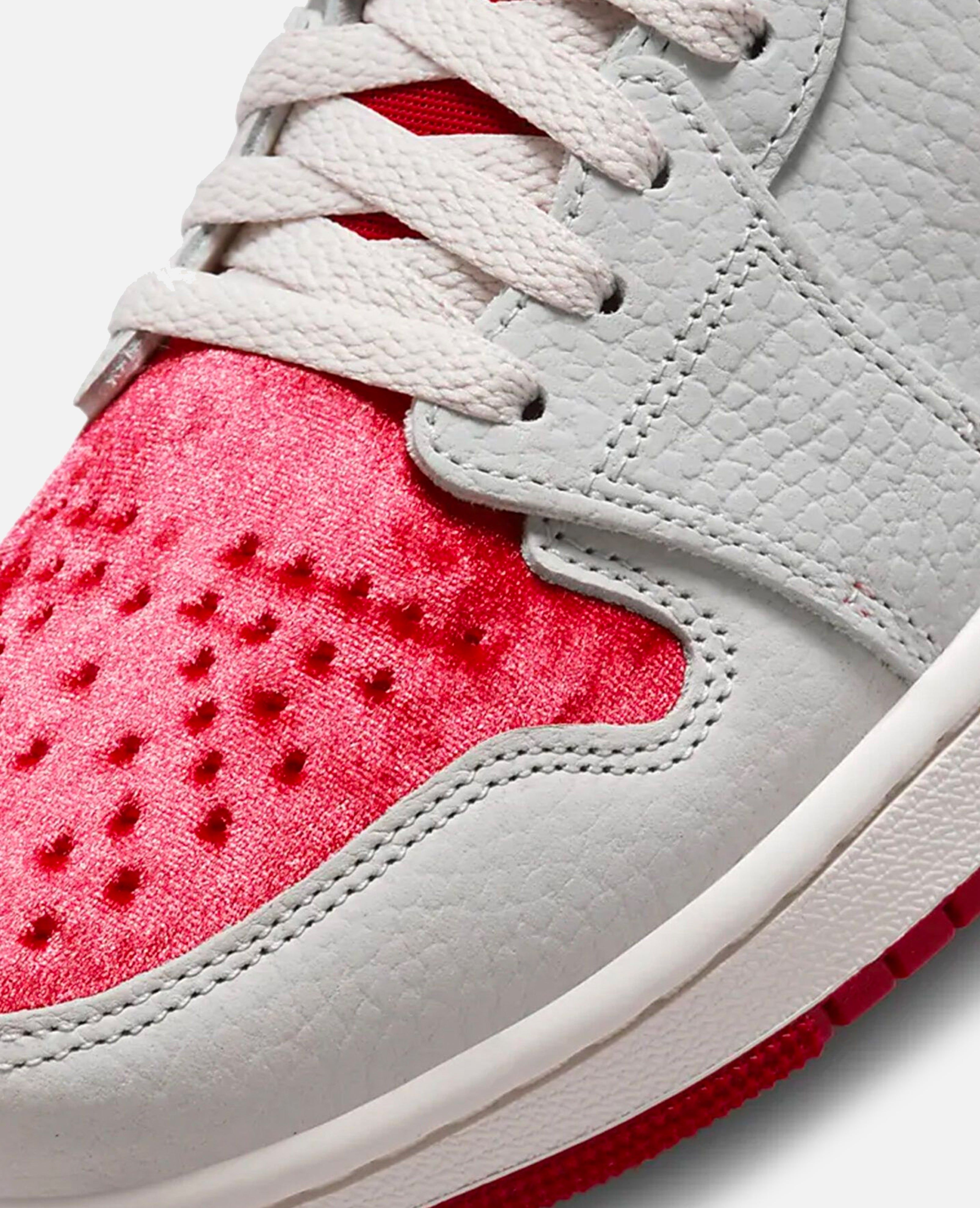 WMNS Air Jordan 1 Zoom Air CMF 2 SP (Summit White/Gym Red-Phantom) sold by Patta product image thumbnail 4