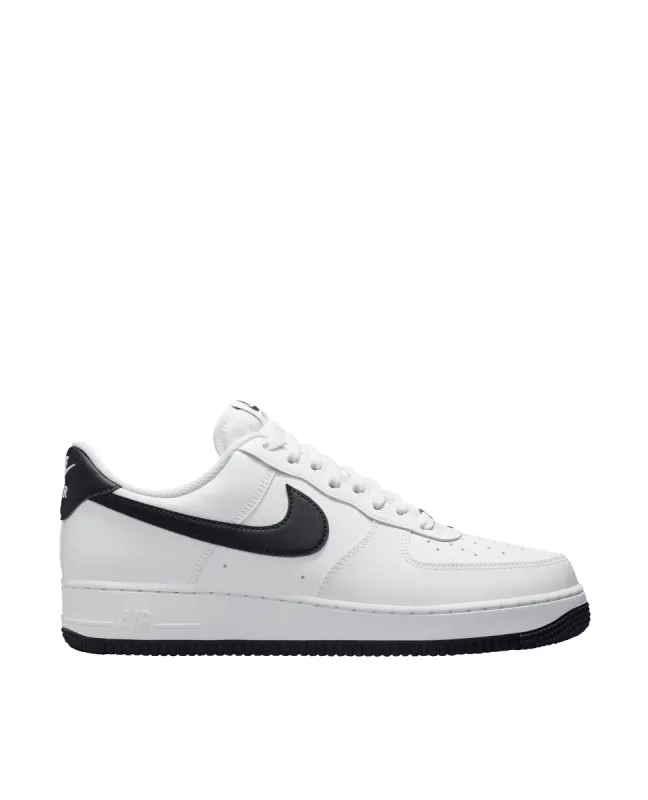 Nike Air Force 1 '07 sold by Patta