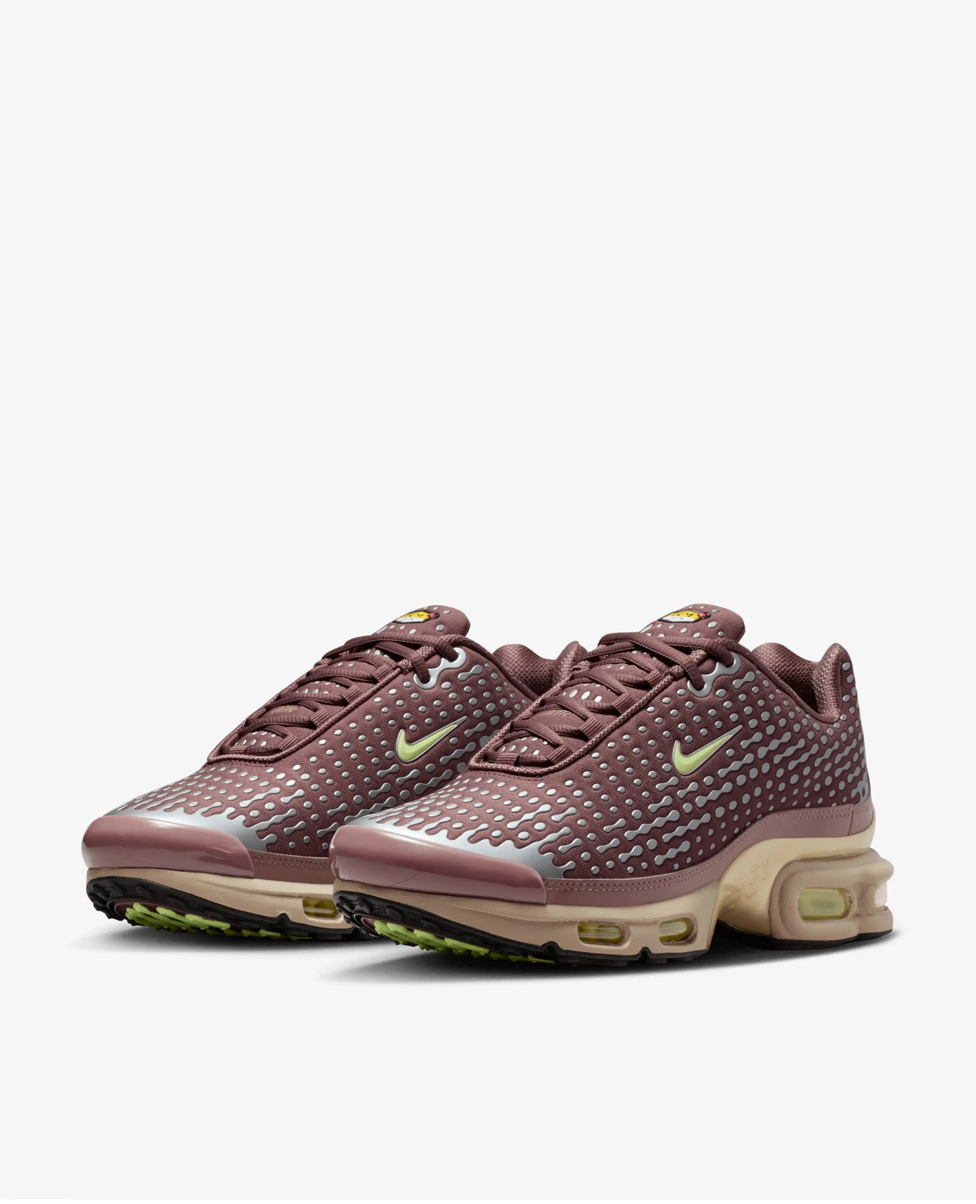 Nike Air Max Plus VII (Plum Eclipse/Barely Volight-Metallic Gold Grain-Black-Malight-Metallic Silver) sold by Patta product image thumbnail 2