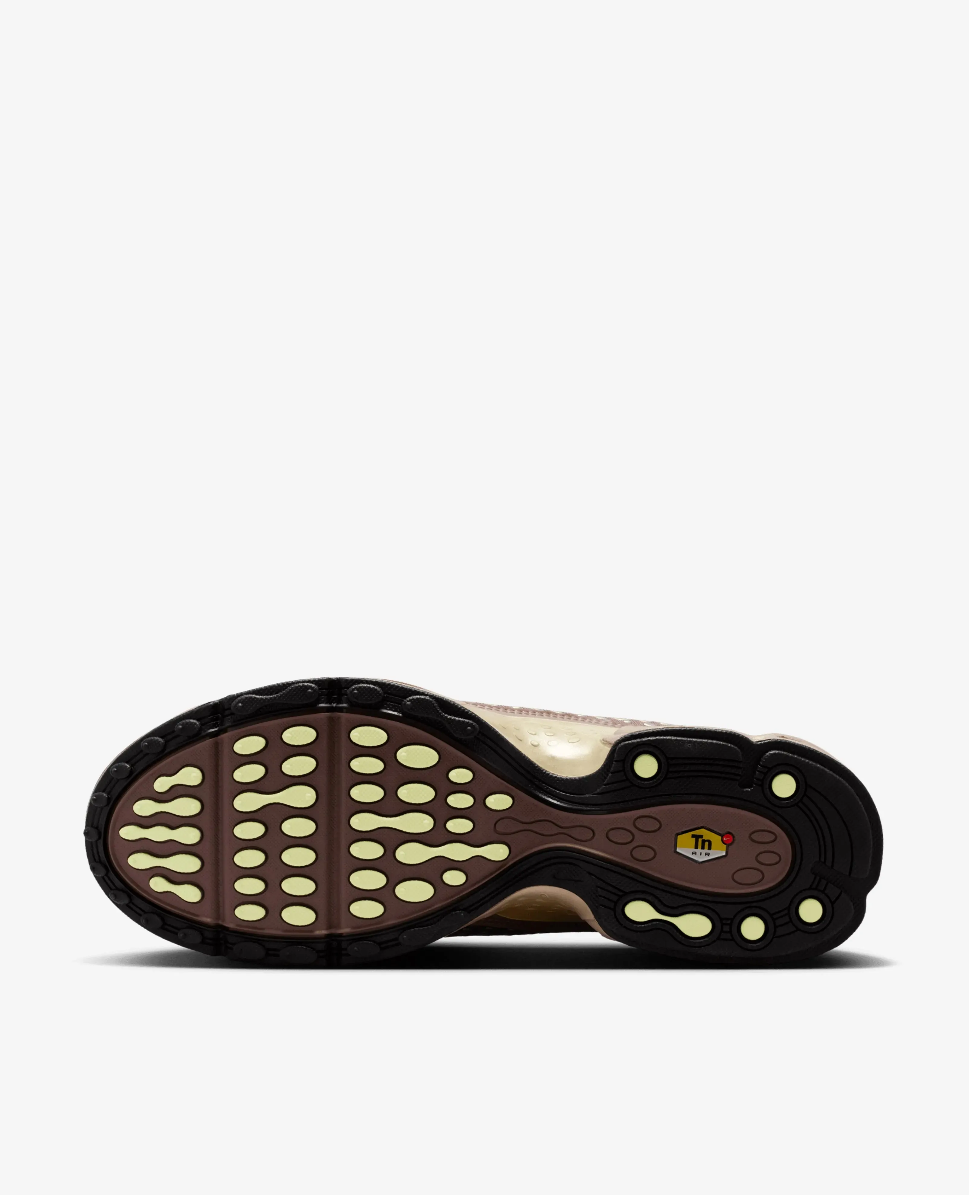 Nike Air Max Plus VII (Plum Eclipse/Barely Volight-Metallic Gold Grain-Black-Malight-Metallic Silver) sold by Patta product image thumbnail 4