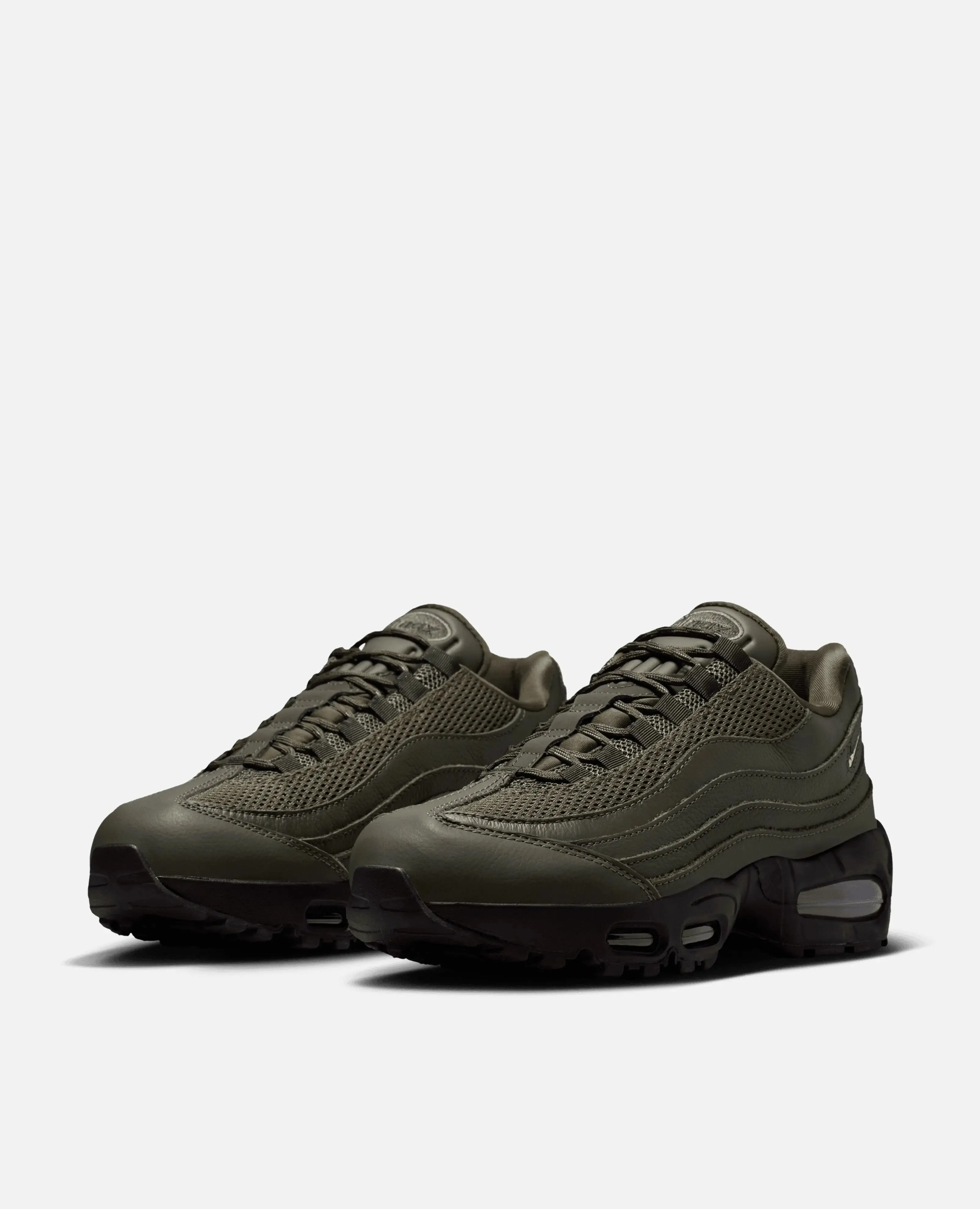 W Nike Air Max 95 (CARGO KHAKI/MEDIUM OLIVE-BLACK) sold by Patta product image thumbnail 3