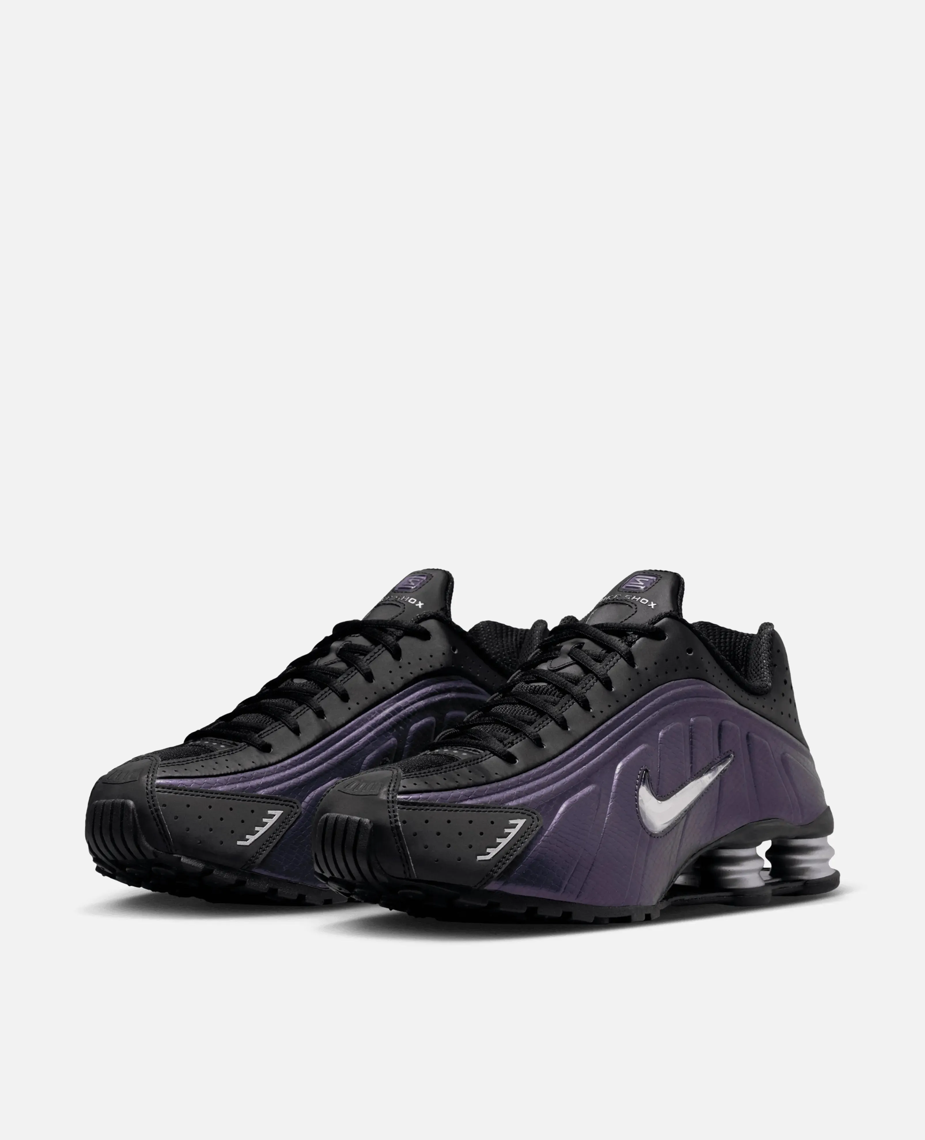 Nike Shox R4 (Black/Anthracite-Metallic Silver) sold by Patta product image thumbnail 2