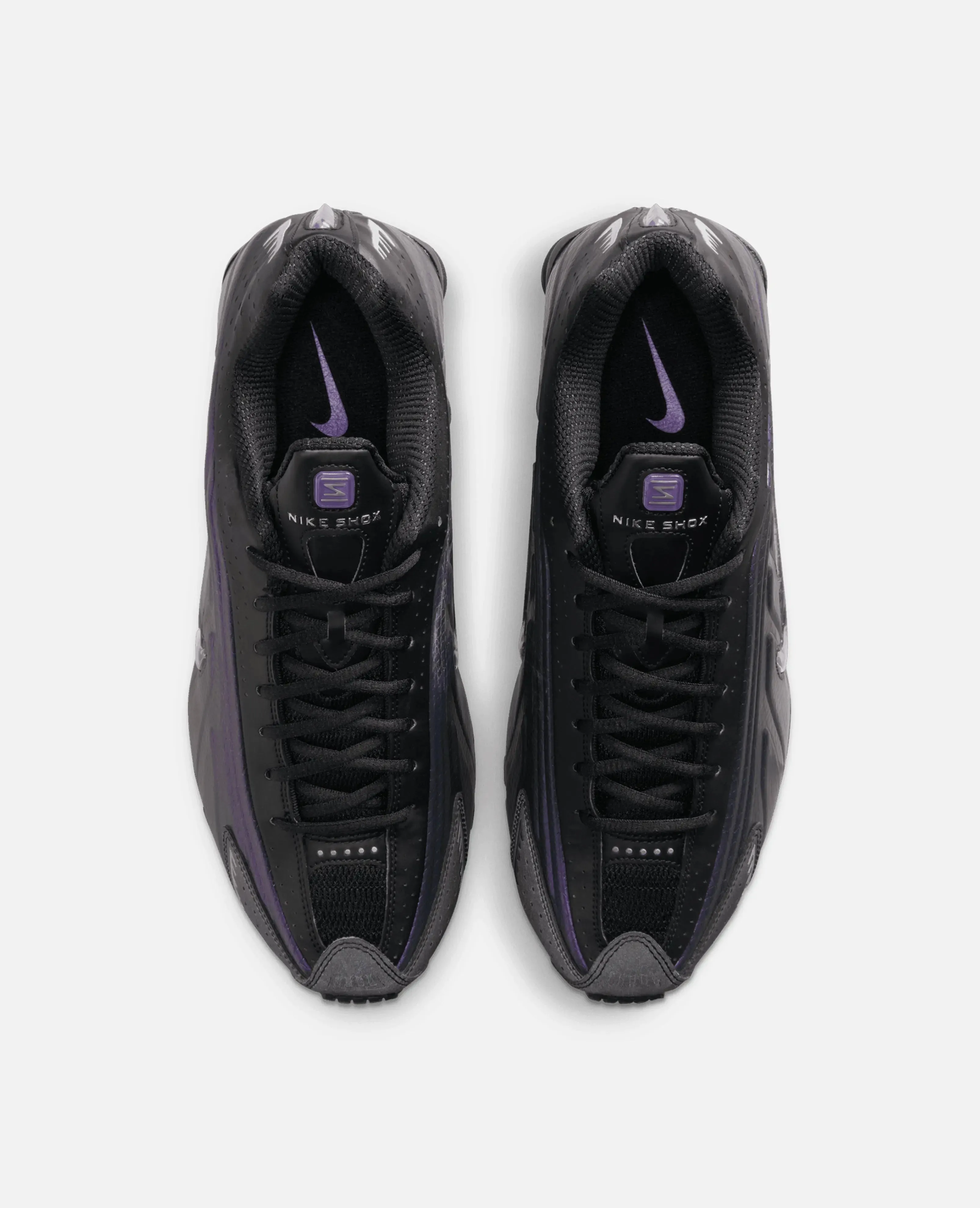 Nike Shox R4 (Black/Anthracite-Metallic Silver) sold by Patta product image thumbnail 4