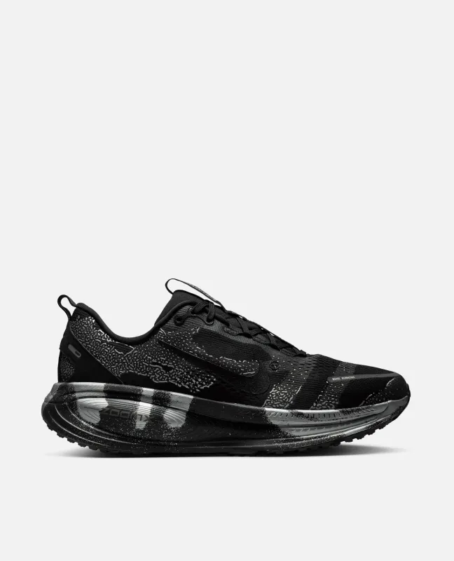 Nike Vomero 18 Disrupt (Iron Grey/Black-Light Smoke Grey) made by Nike