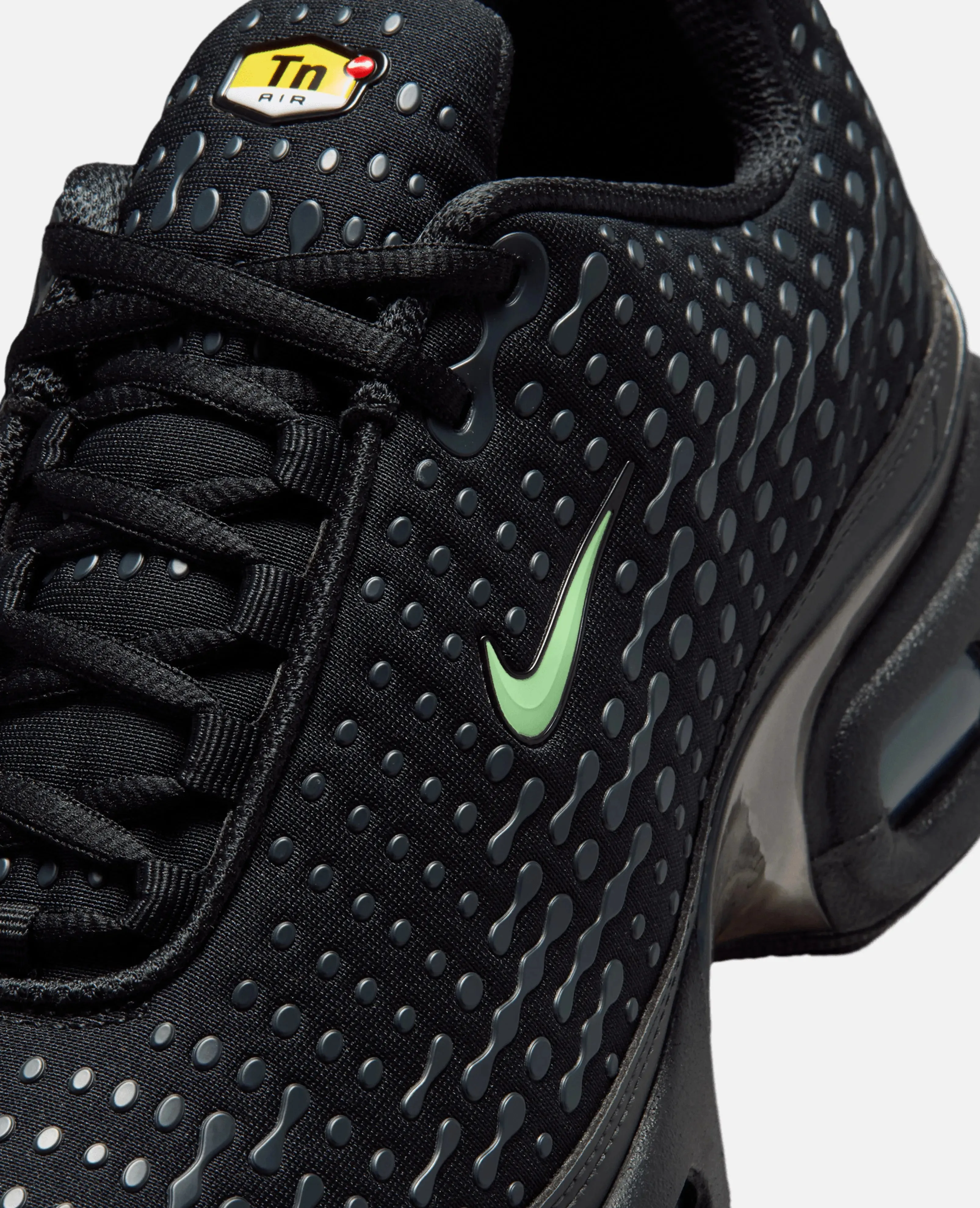 Nike Air Max Plus VII (Black/Illusion Green-Dark Smoke Grey-Metallic Pewter) sold by Patta product image thumbnail 4