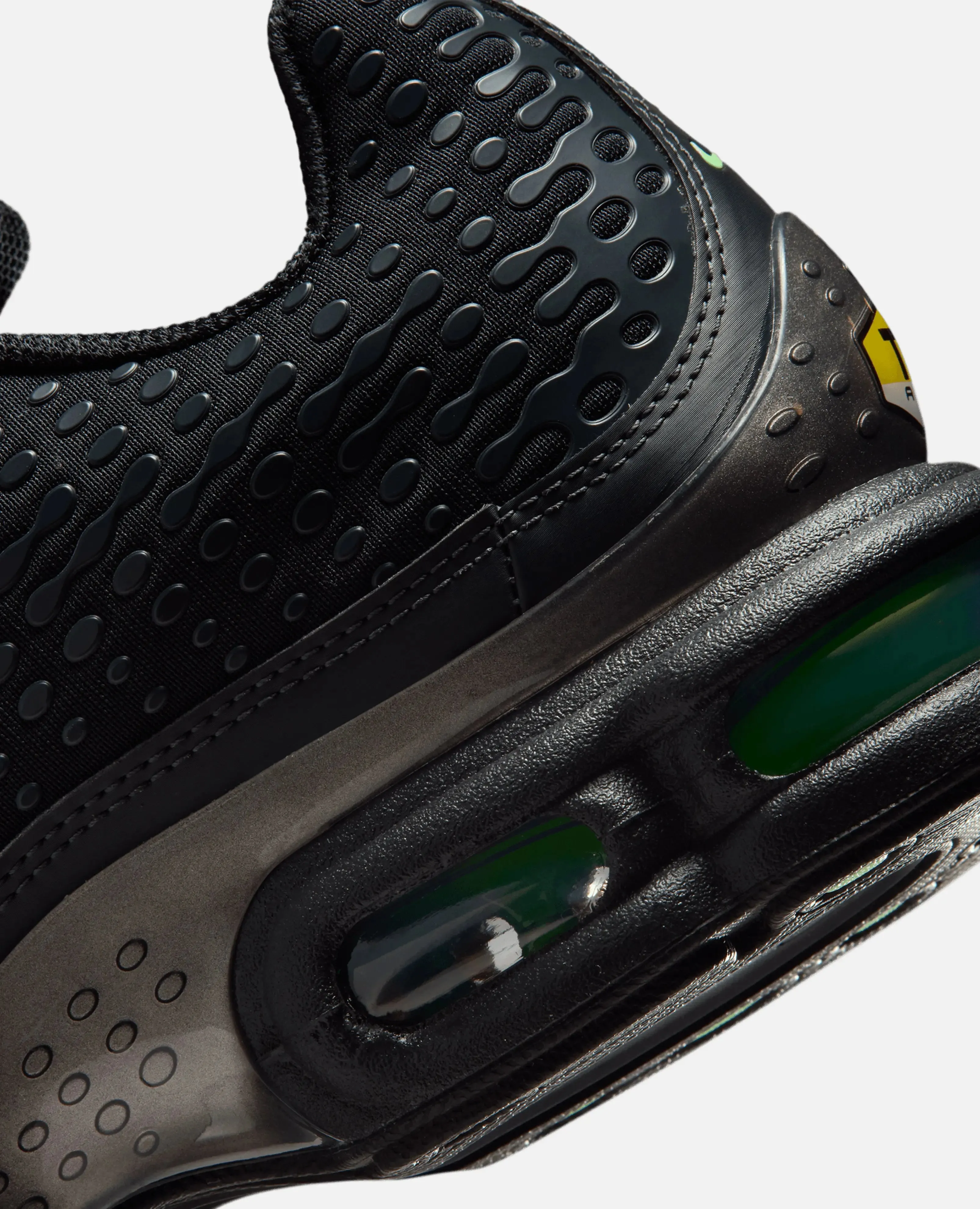 Nike Air Max Plus VII (Black/Illusion Green-Dark Smoke Grey-Metallic Pewter) sold by Patta product image thumbnail 3