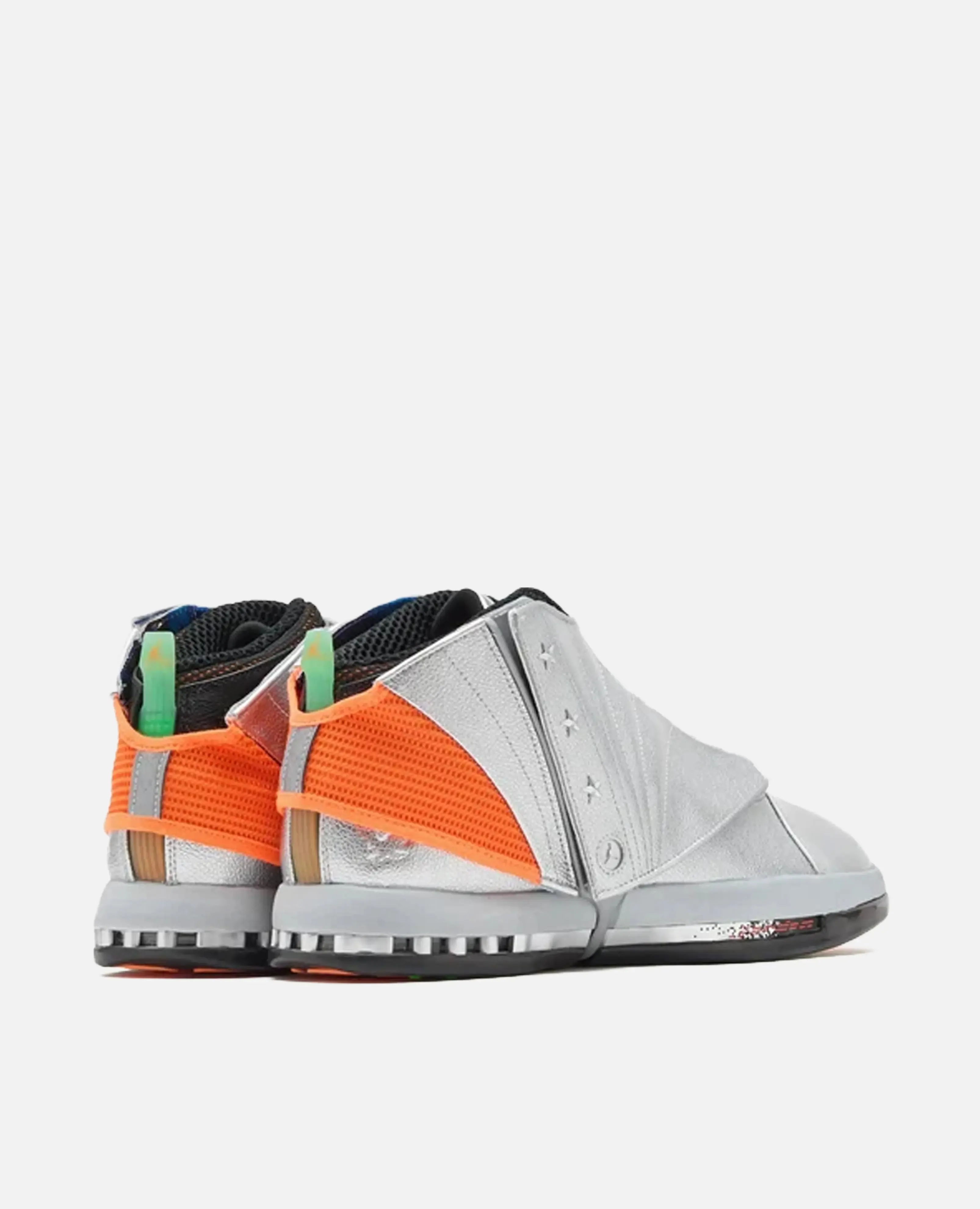Air Jordan 16 x Free The Youth SP (Metallic Silver/Picante Red) sold by Patta product image thumbnail 3