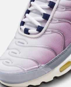 Nike WMNS Air Max Plus (Violet Dust/High Voltage-Midnight Navy) sold by Patta