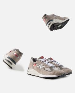 New Balance 990v2 (Grey) sold by Patta
