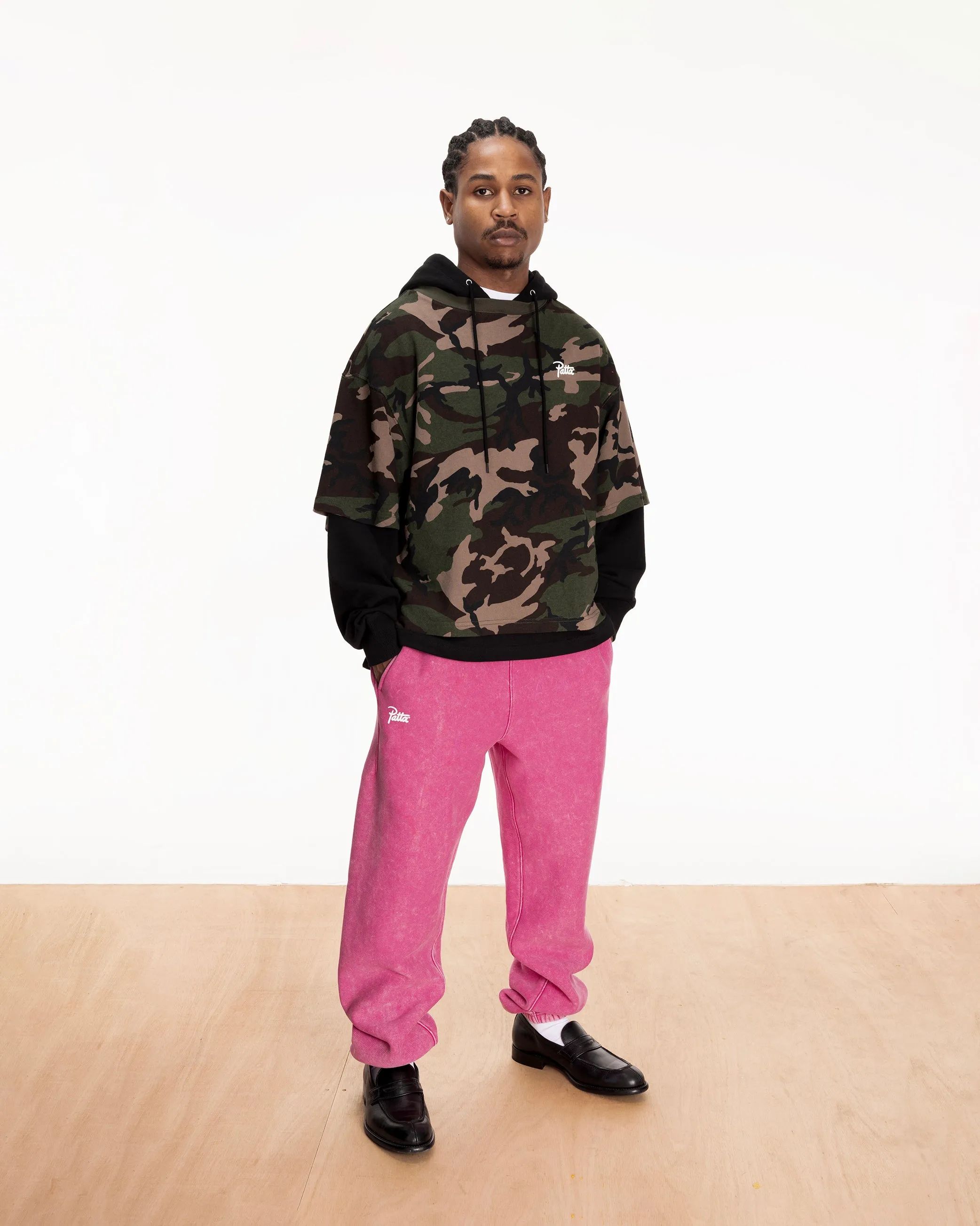 Patta Classic Washed Jogging Pants (Fuchsia Red) sold by Patta product image thumbnail 2