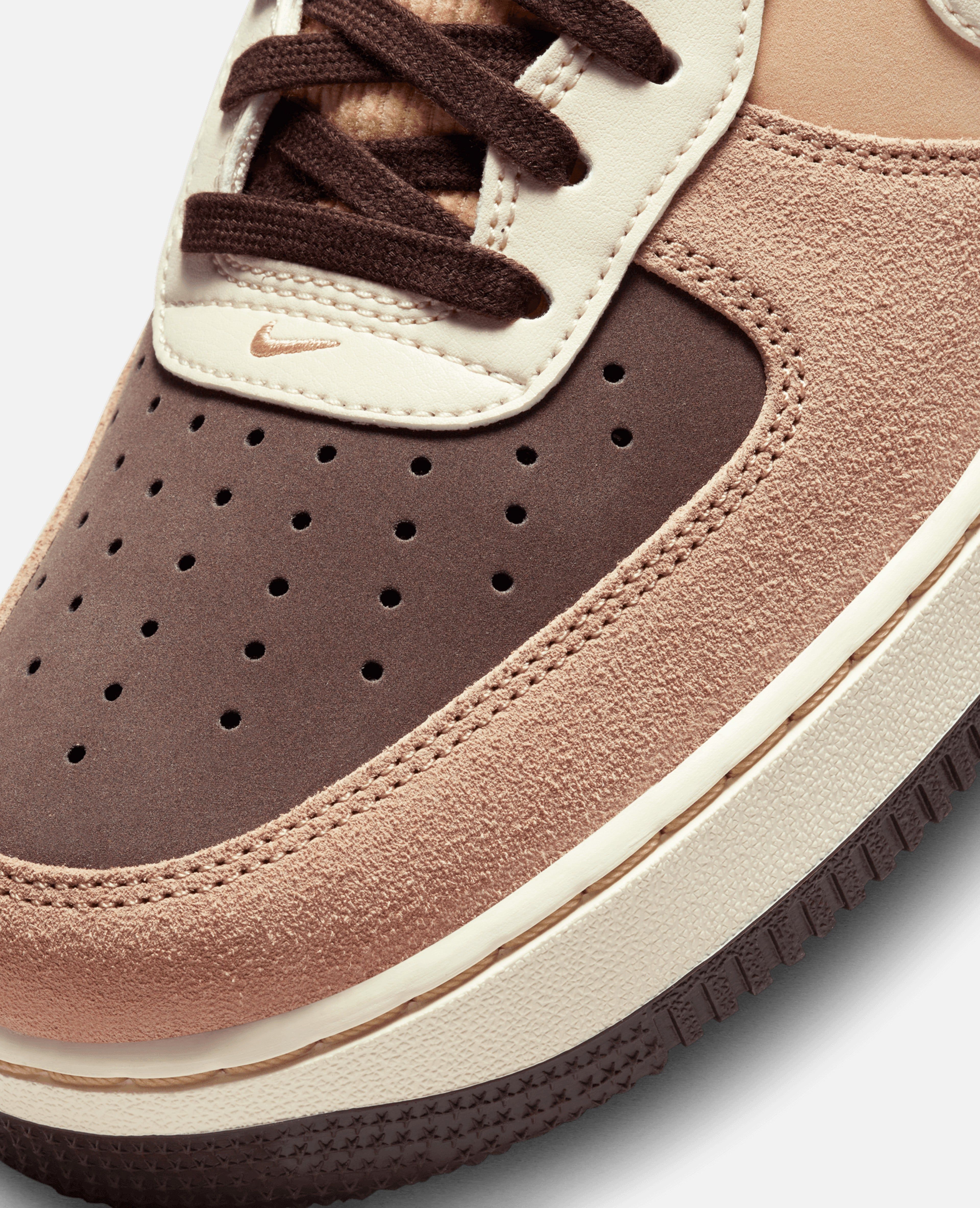 Nike Air Force 1 '07 LV8 (Hemp/Coconut Milk-Baroque Brown
