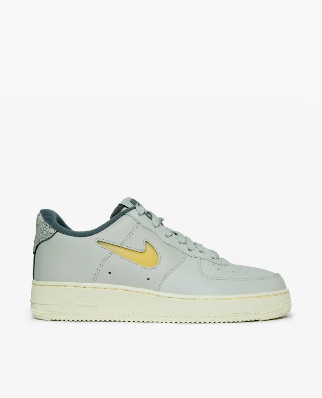 Nike Air Force 1 '07 Lx (Light Bone/Pale Vanilla-Tumbled Grey) sold by Patta
