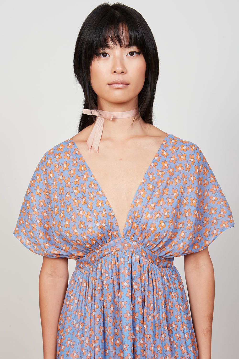 Robe longue en mousseline crinkle de soie imprimée florale sold by Paul & Joe product image thumbnail 3