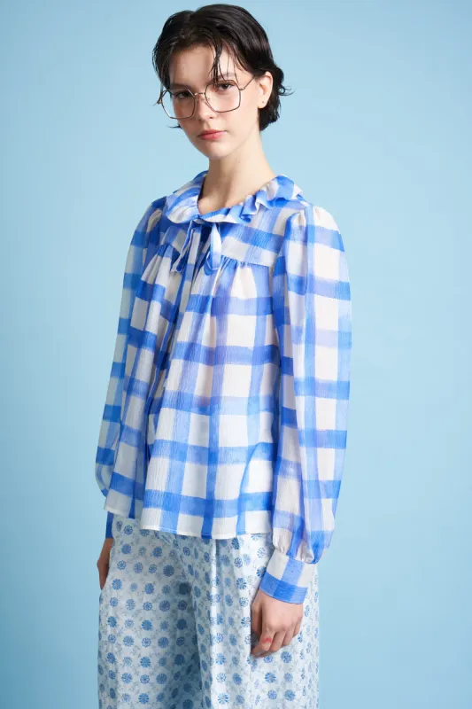 Blouse à l'encolure ornée d'un volant sold by Paul & Joe