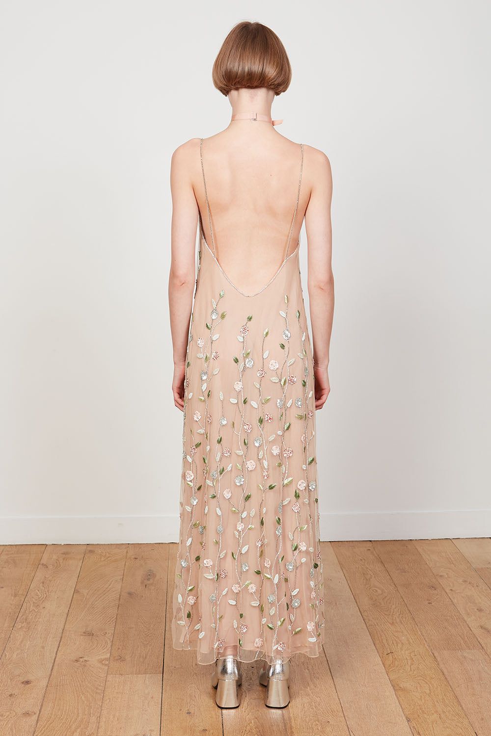 Robe en tulle brodée à la main de fleurs sold by Paul & Joe product image thumbnail 4