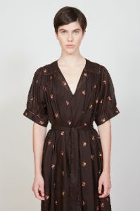 Robe midi en coton brodée de motifs fleuris sold by Paul & Joe