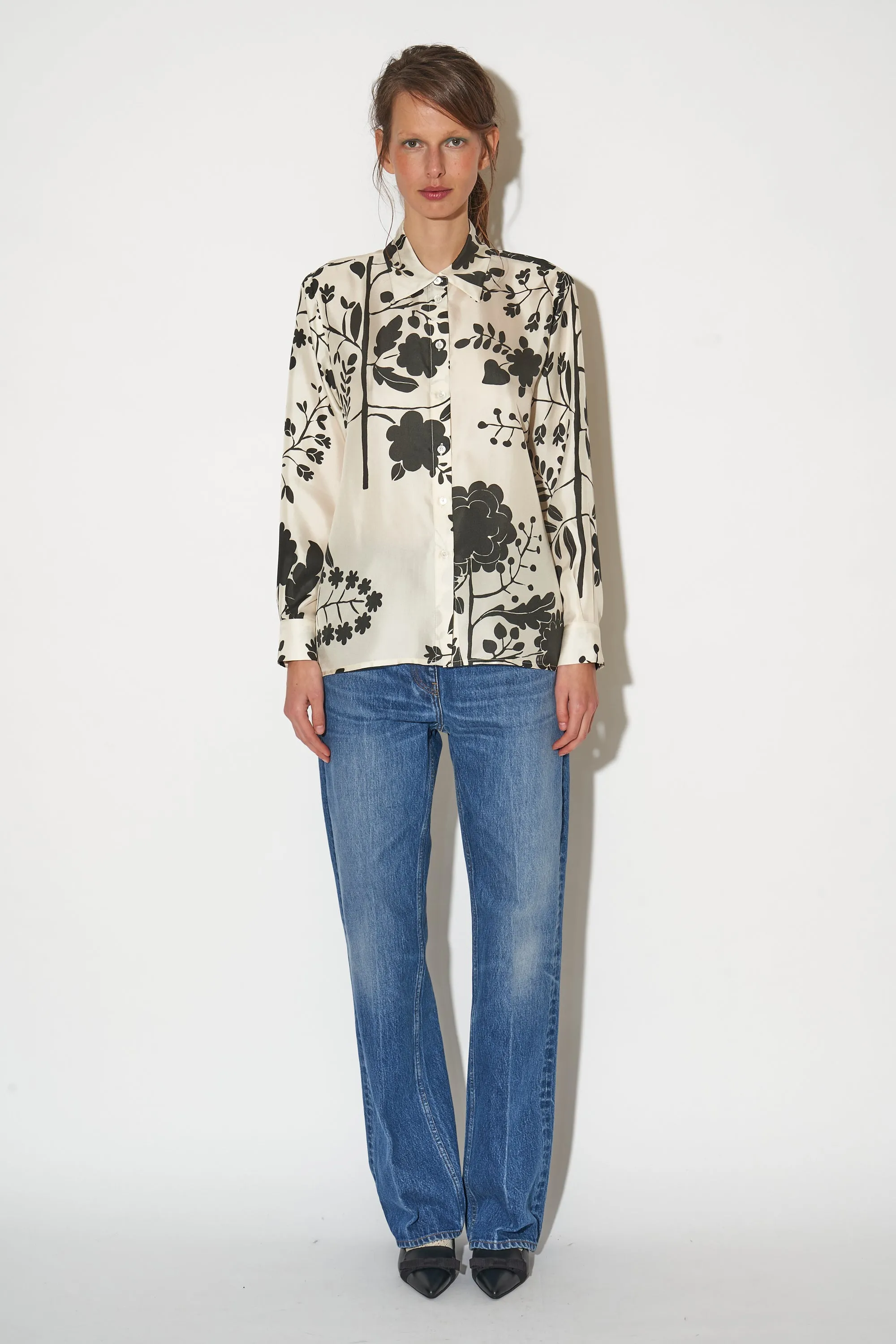 Chemise fluide imprimé fleurs exclusifs en soie sold by Paul & Joe product image thumbnail 4