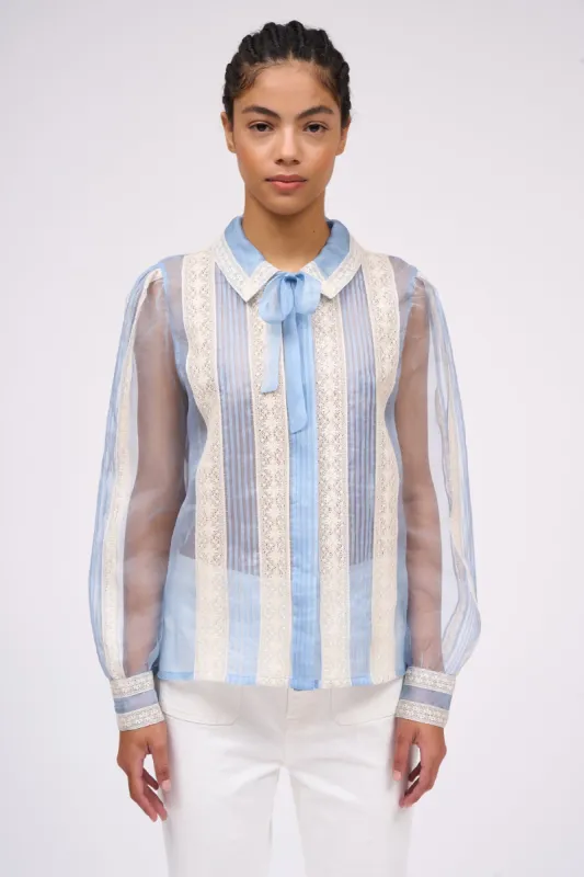 Chemise en organza de soie avec bandes de dentelles incrustées sold by Paul & Joe
