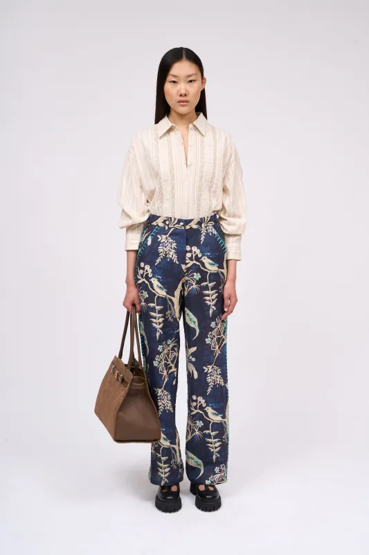 Pantalon en lin imprimé et rebrodé à la main sold by Paul & Joe