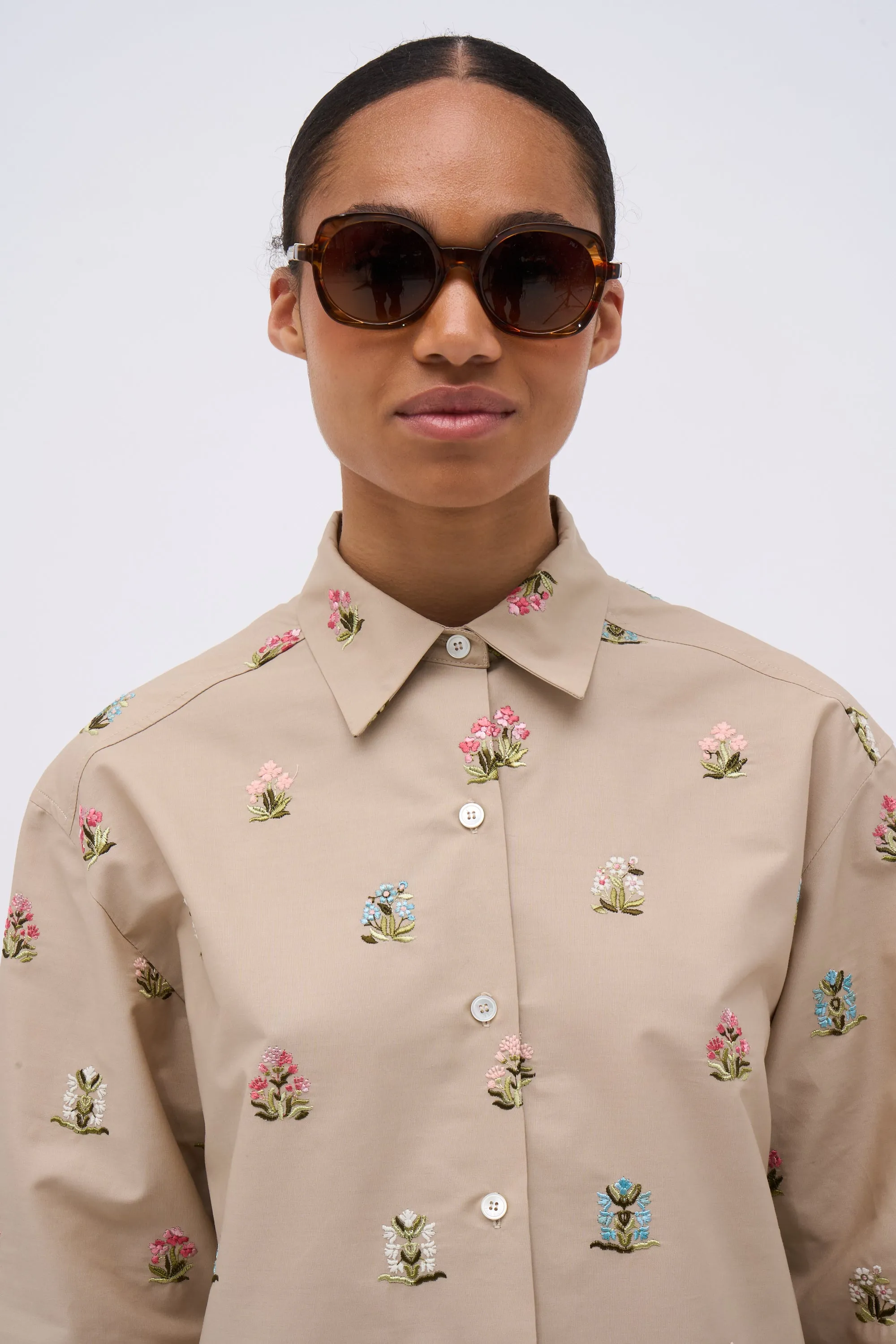 Chemise en popeline de coton brodée à motif fleuri sold by Paul & Joe product image thumbnail 4