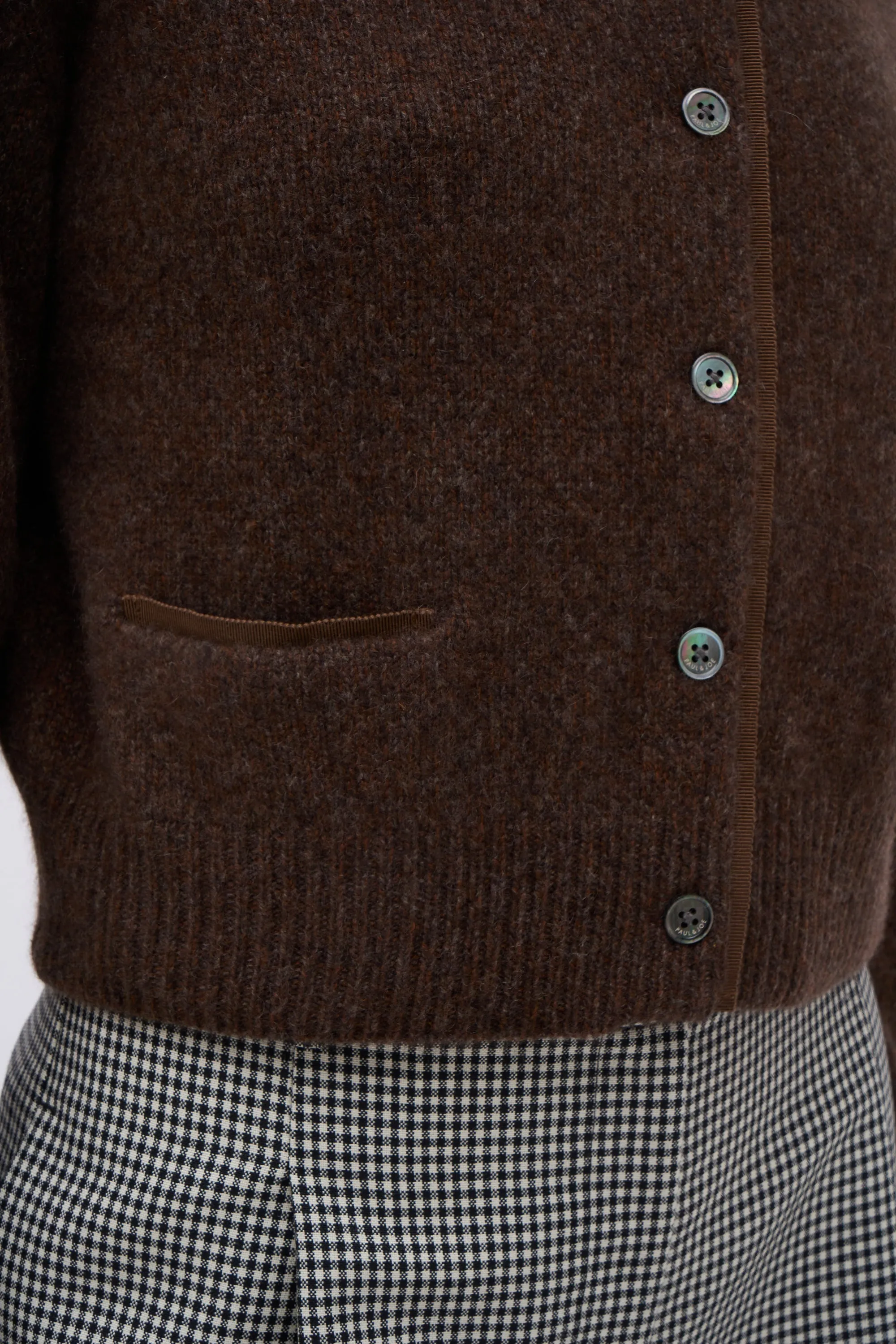 Cardigan en cachemire supersoft avec gros grain sold by Paul & Joe product image thumbnail 4